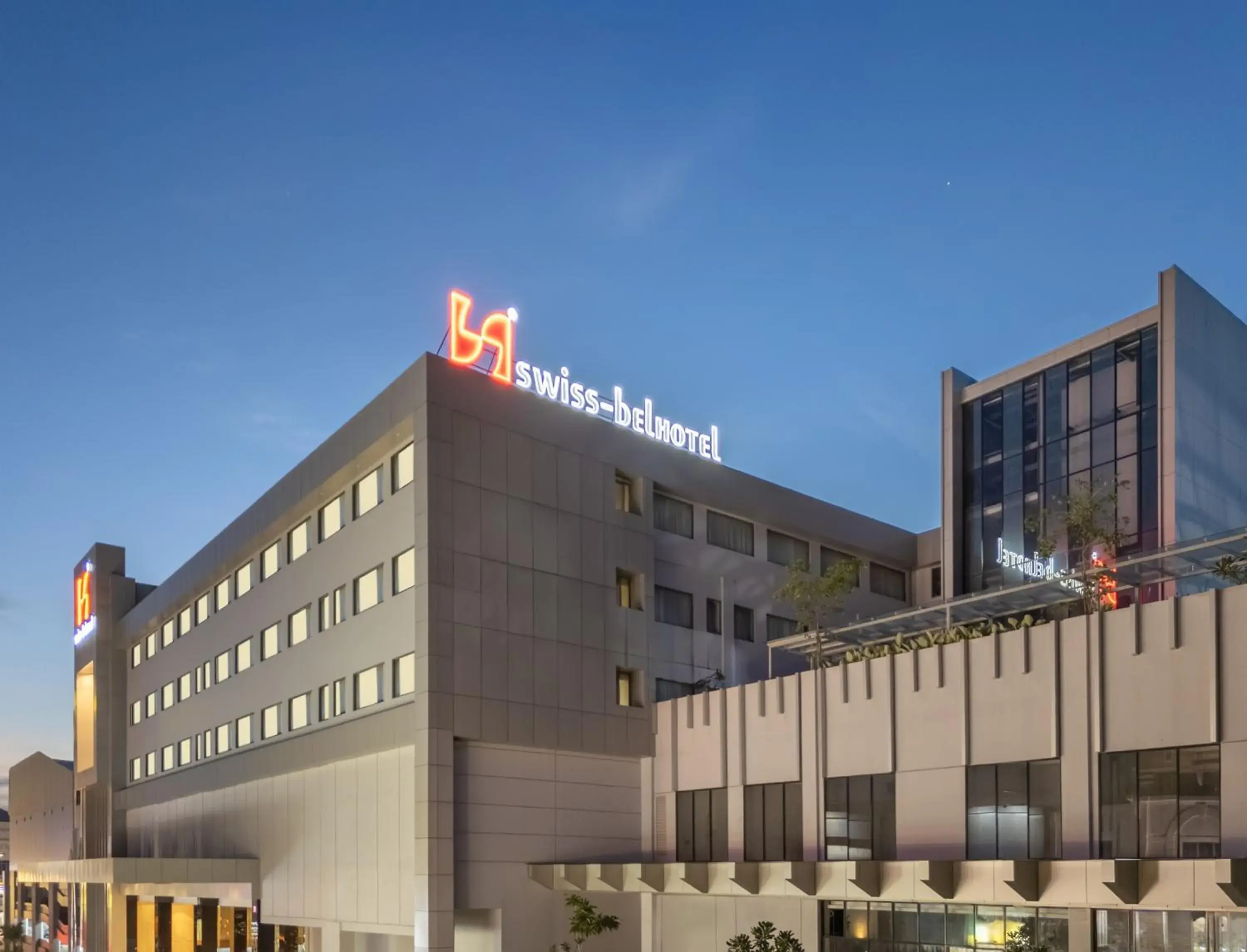 Property building in Swiss-Belhotel Harbour Bay Property building in Swiss-Belhotel Harbour Bay