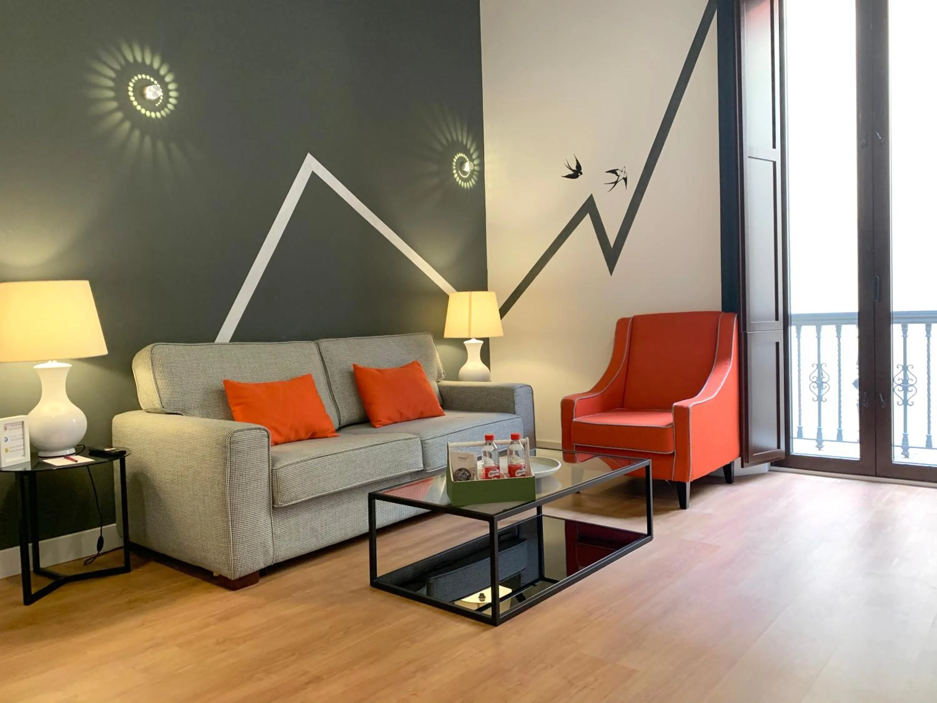 TV and multimedia in Ritual Sevilla Suites Centro