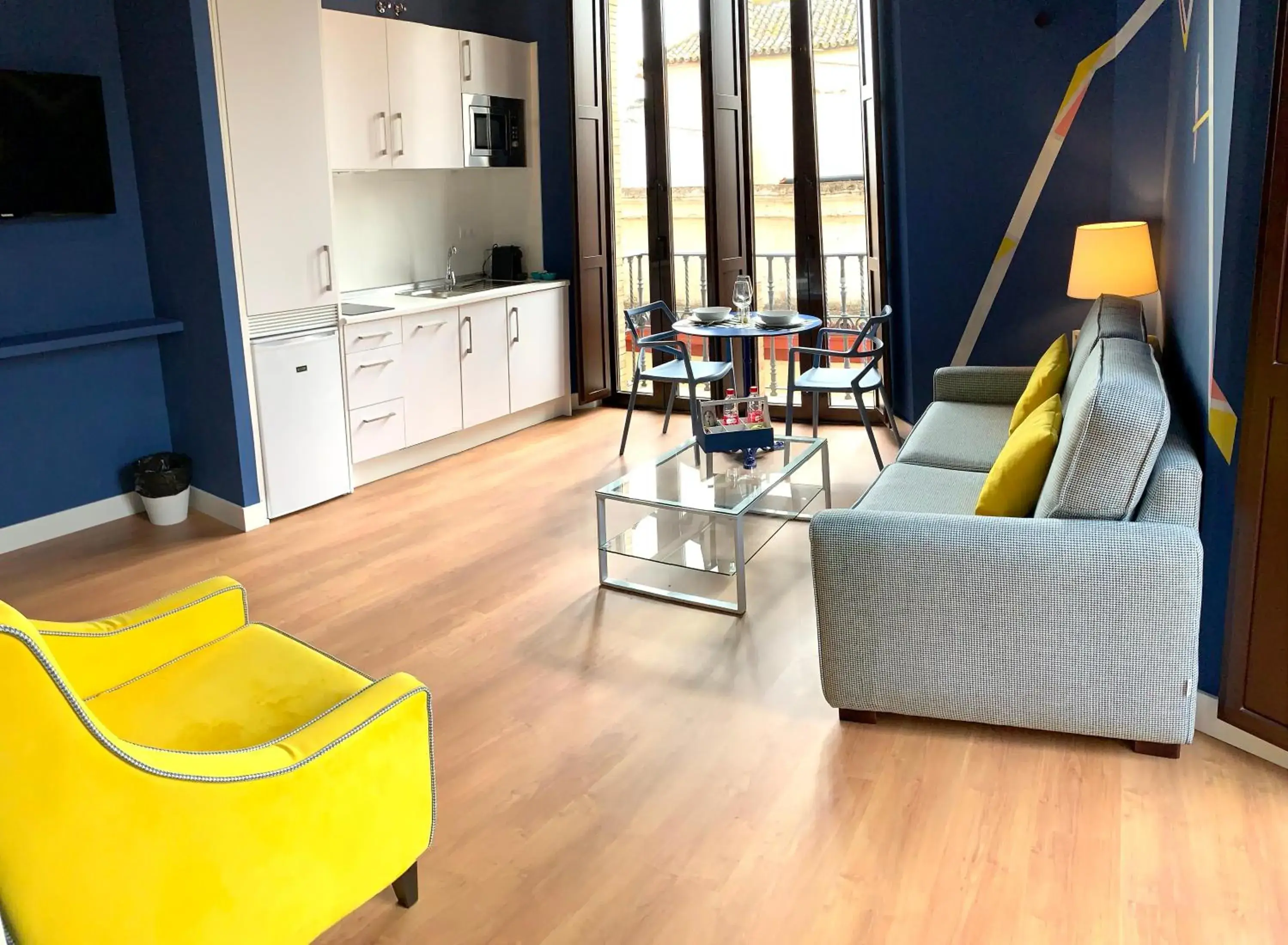 TV and multimedia in Ritual Sevilla Suites Centro TV and multimedia in Ritual Sevilla Suites Centro