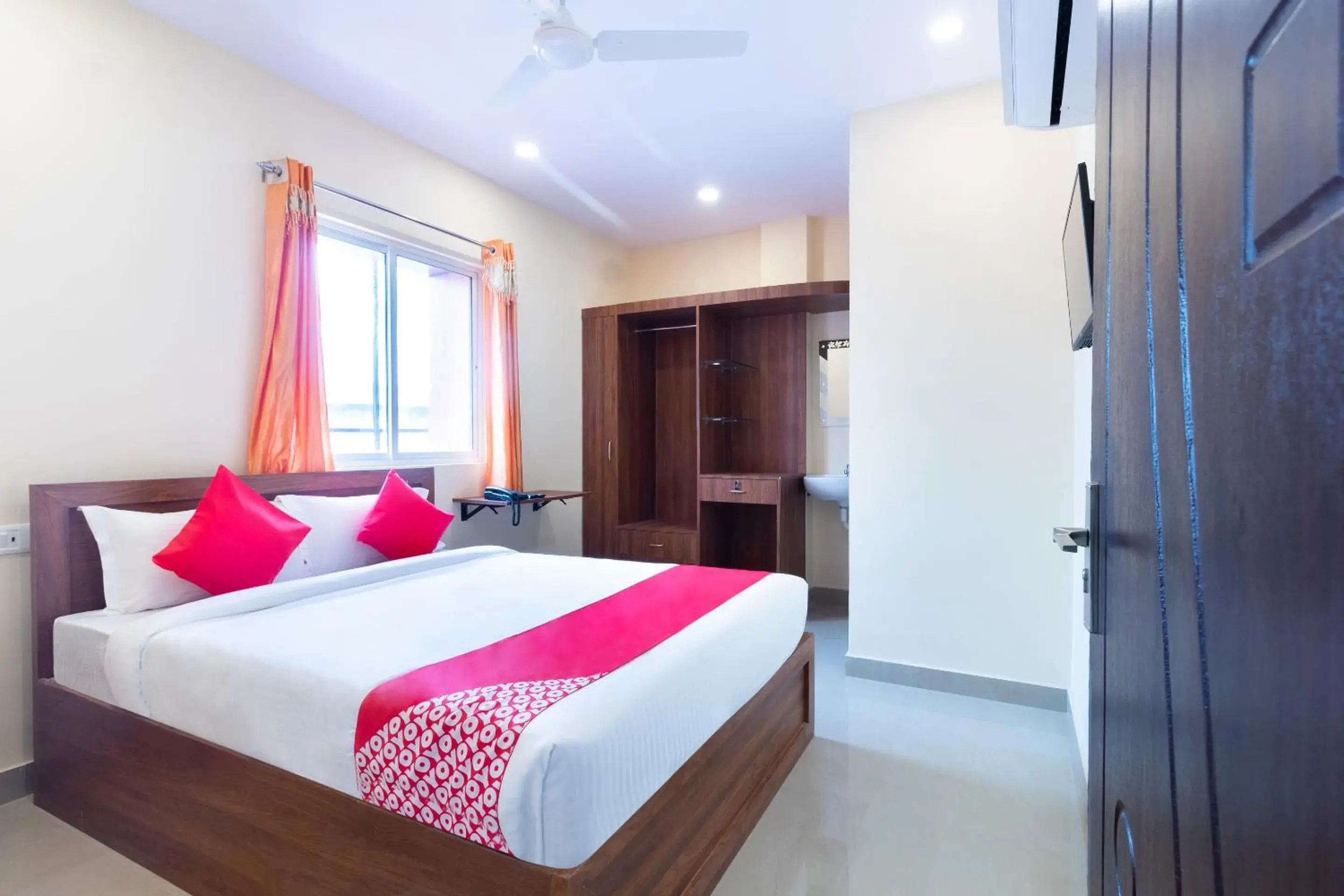 Bedroom, Bed in Hotel O The Gate Bedroom, Bed in Hotel O The Gate