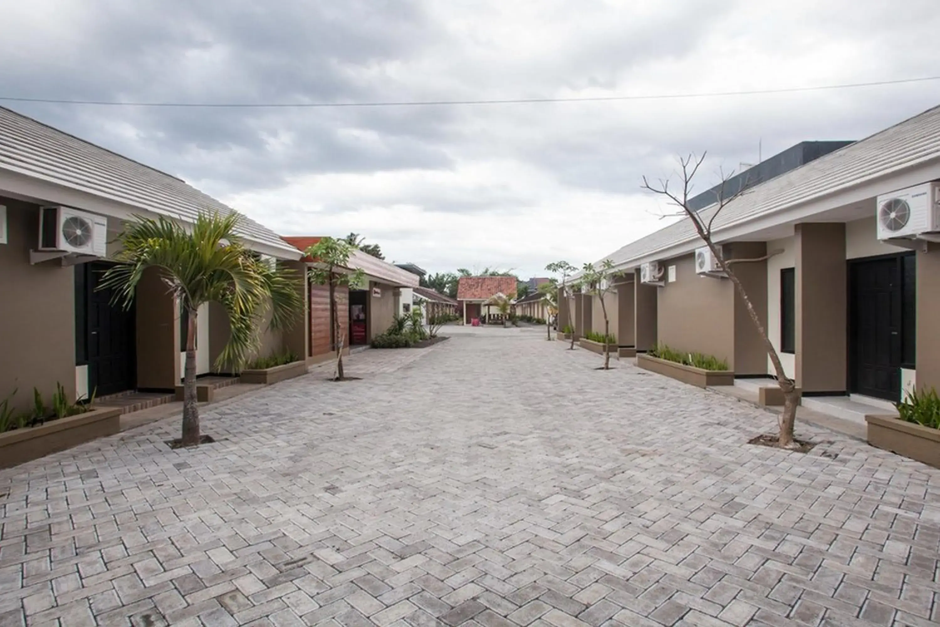 Facade/entrance in RedDoorz Syariah Plus near Banyuwangi Airport Facade/entrance in RedDoorz Syariah Plus near Banyuwangi Airport
