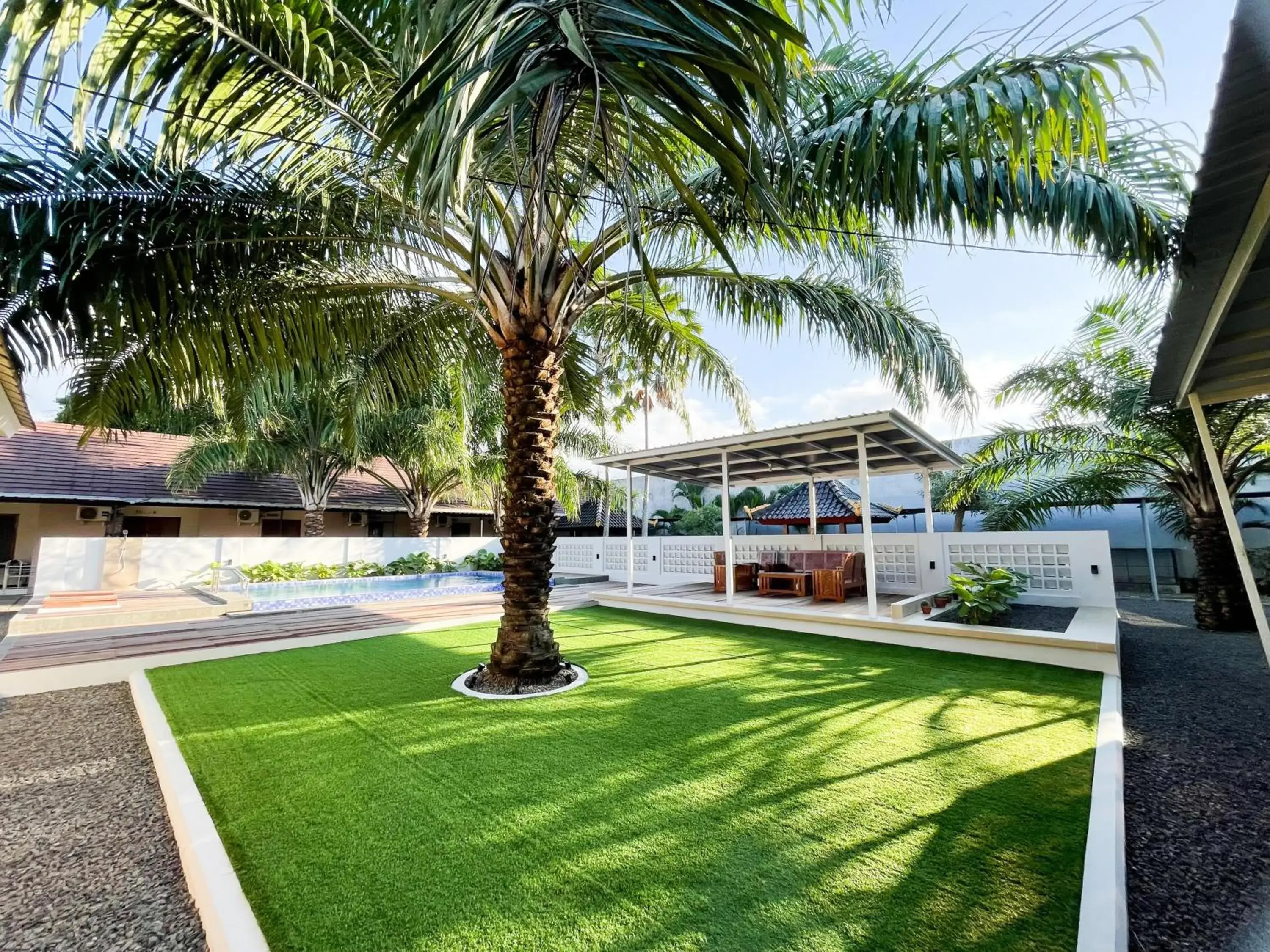 Property building in RedDoorz Syariah Plus near Banyuwangi Airport Property building in RedDoorz Syariah Plus near Banyuwangi Airport