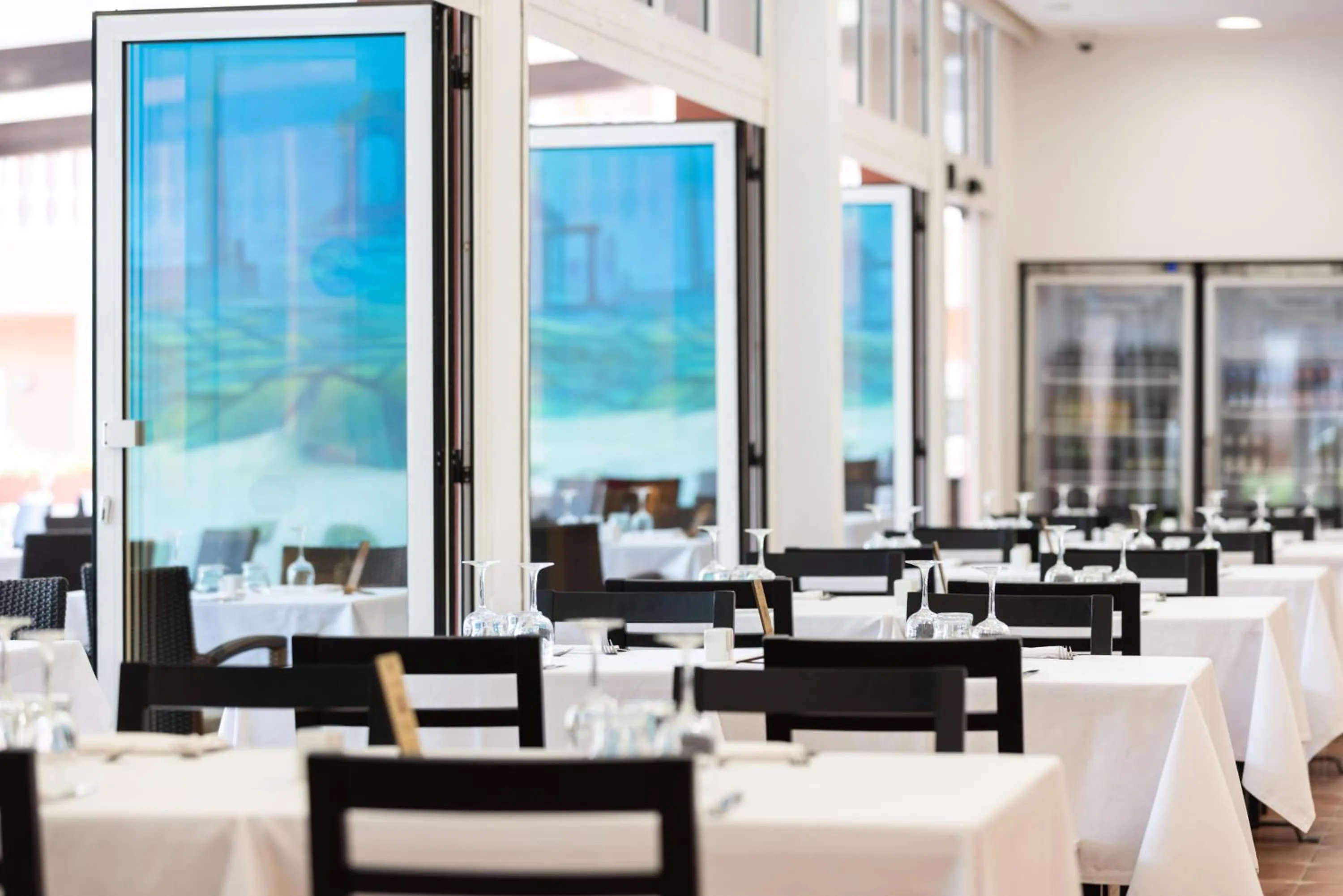 Restaurant/places to eat in Hotel El Duque