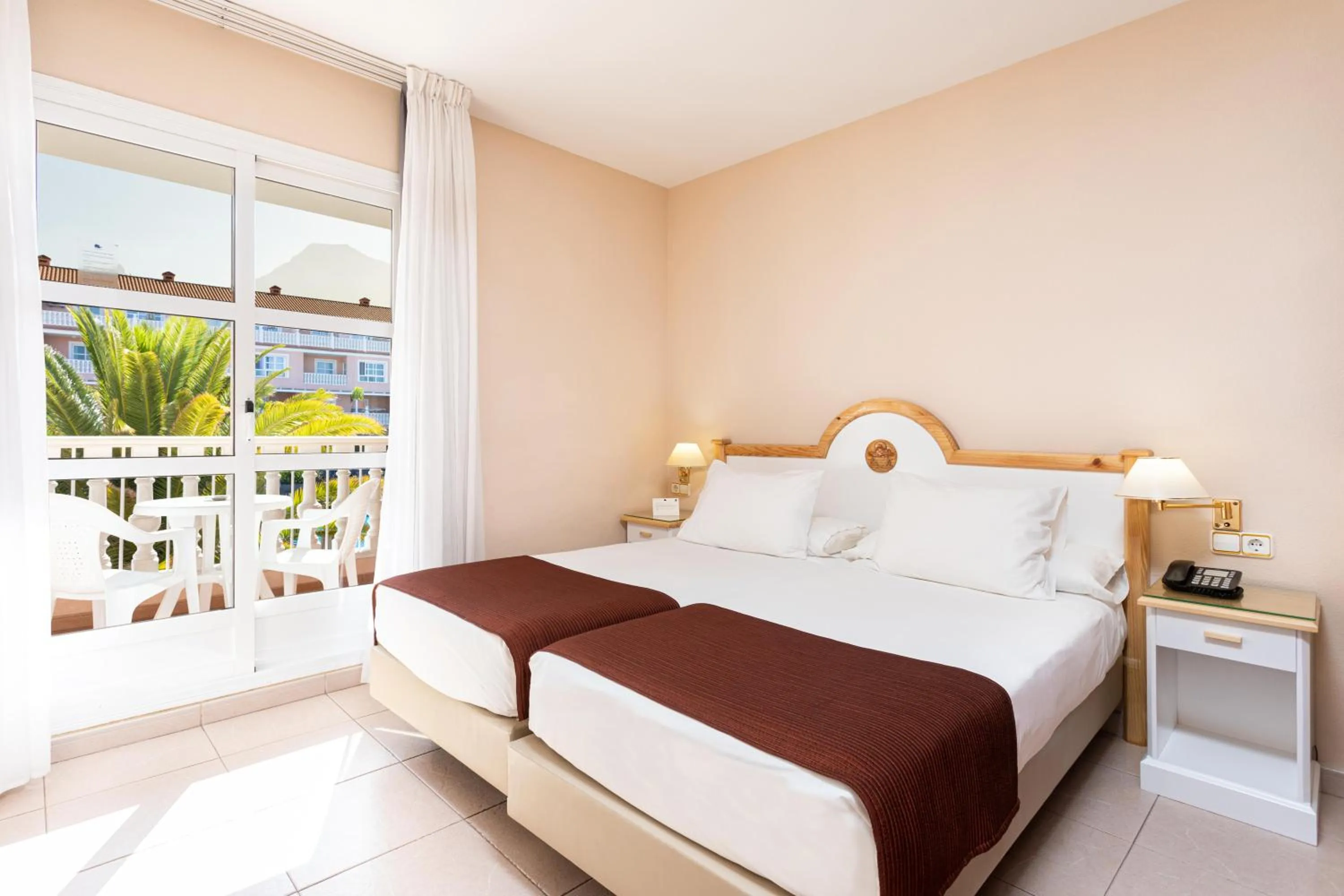 Photo of the whole room in Hotel El Duque