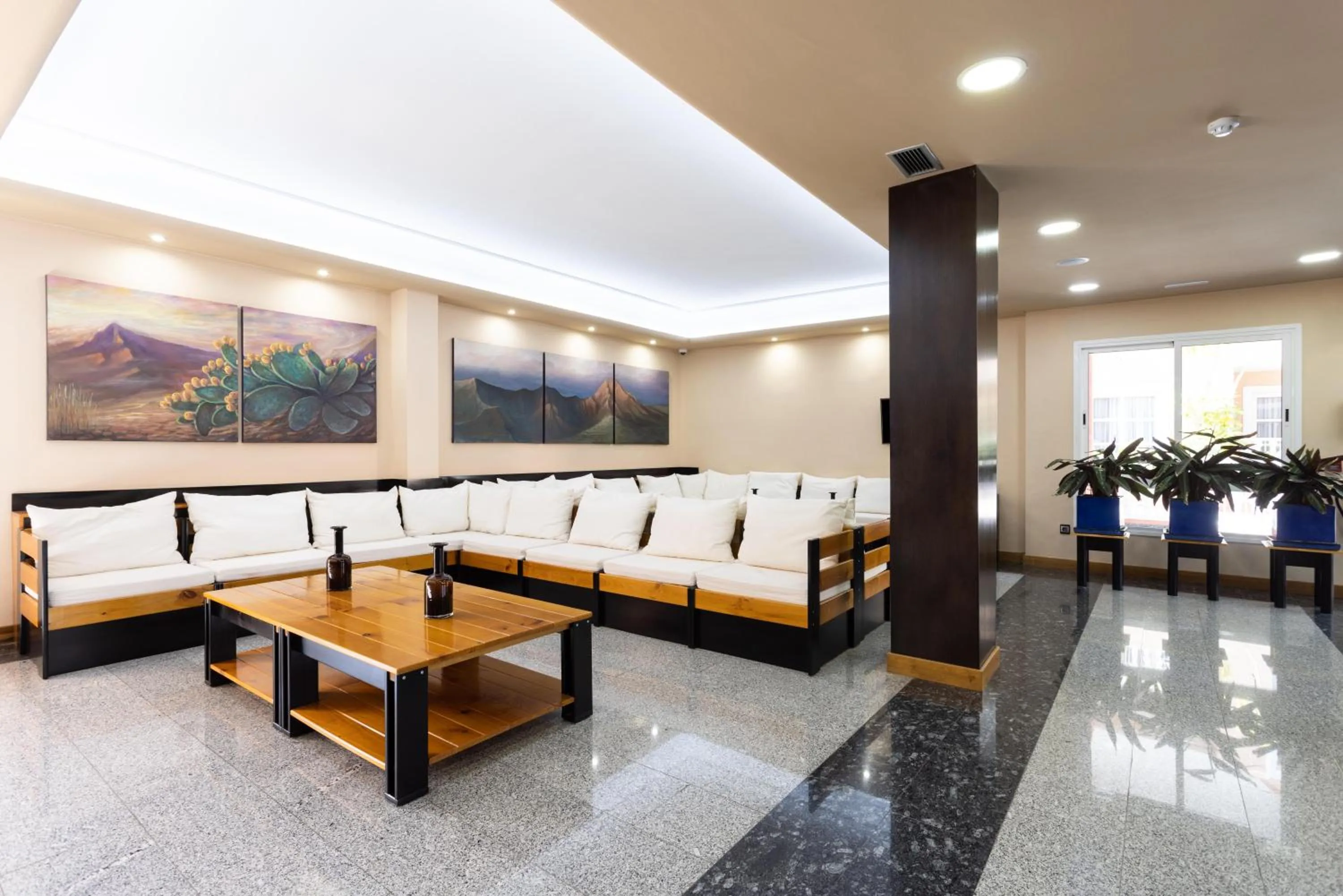 Lobby or reception in Hotel El Duque