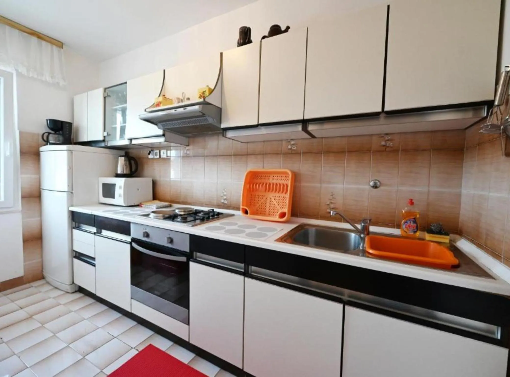 Kitchen or kitchenette in Apartments Mihovilovic - 50 m from beach