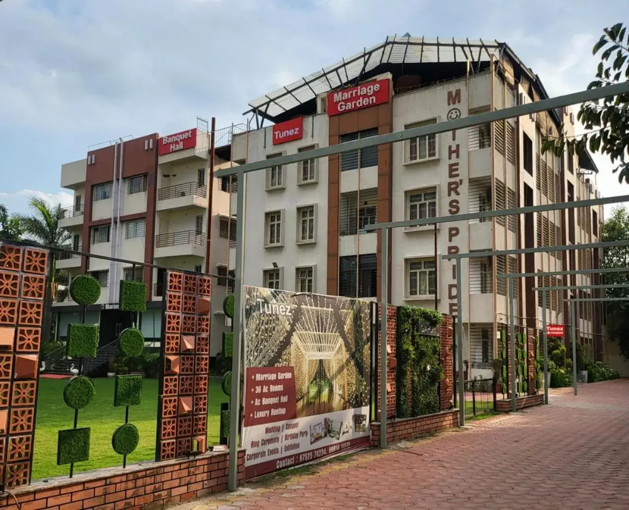 Property building in Tunez Property building in Tunez