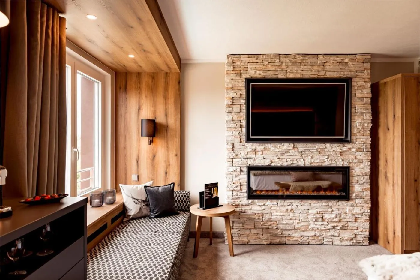 Seating area in Burghotel Staufeneck