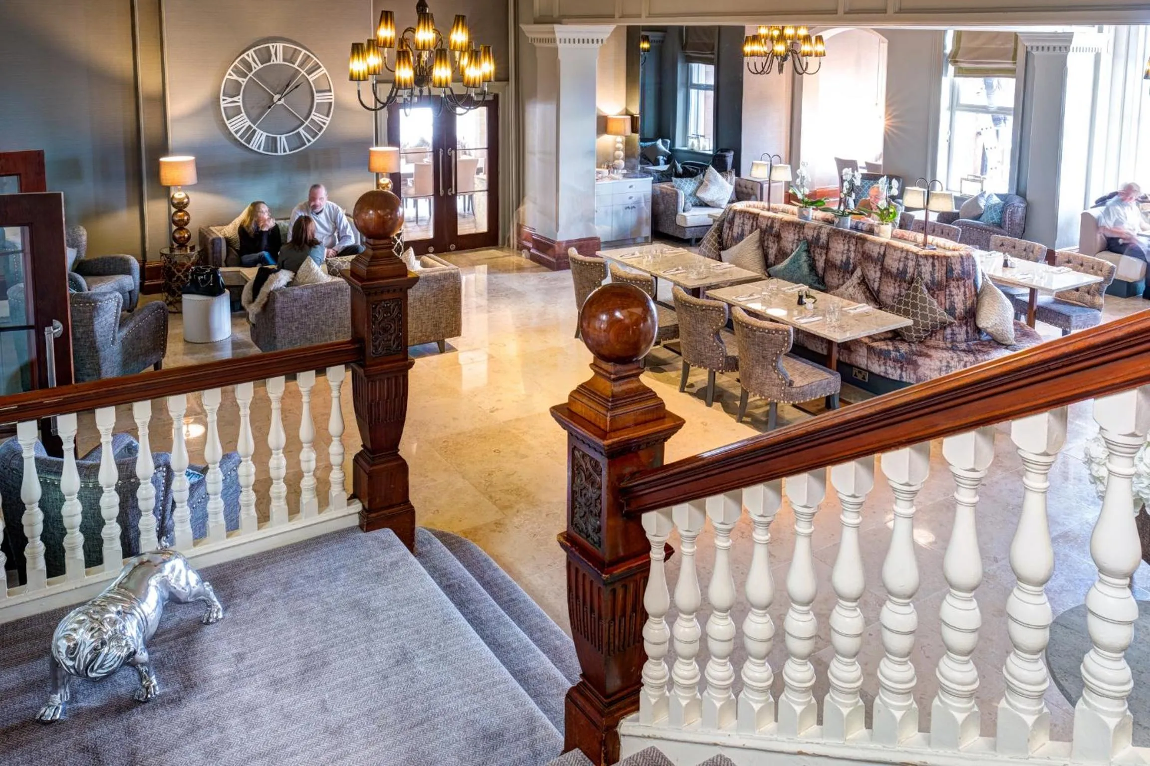 Restaurant/places to eat in The Grand Hotel