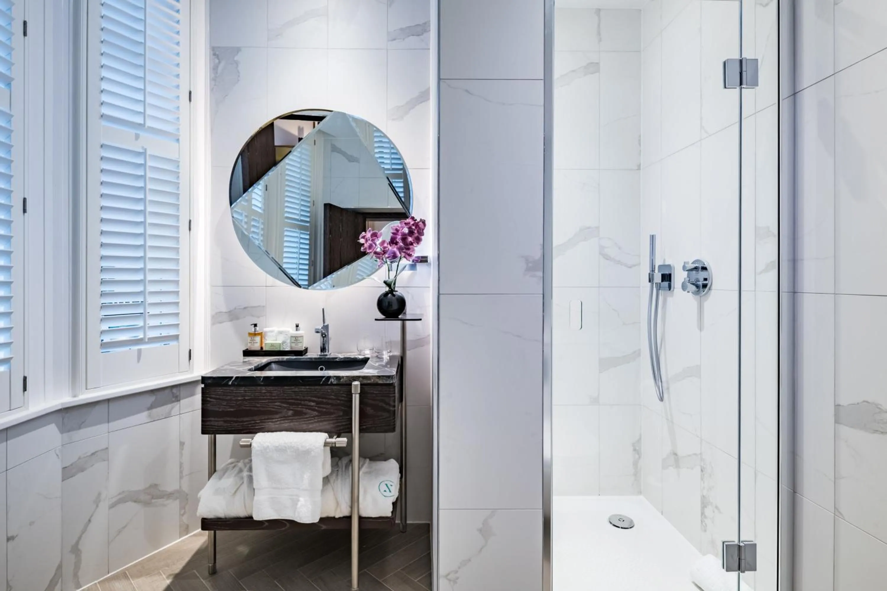 Bathroom in Stock Exchange Hotel, Manchester, Autograph Collection