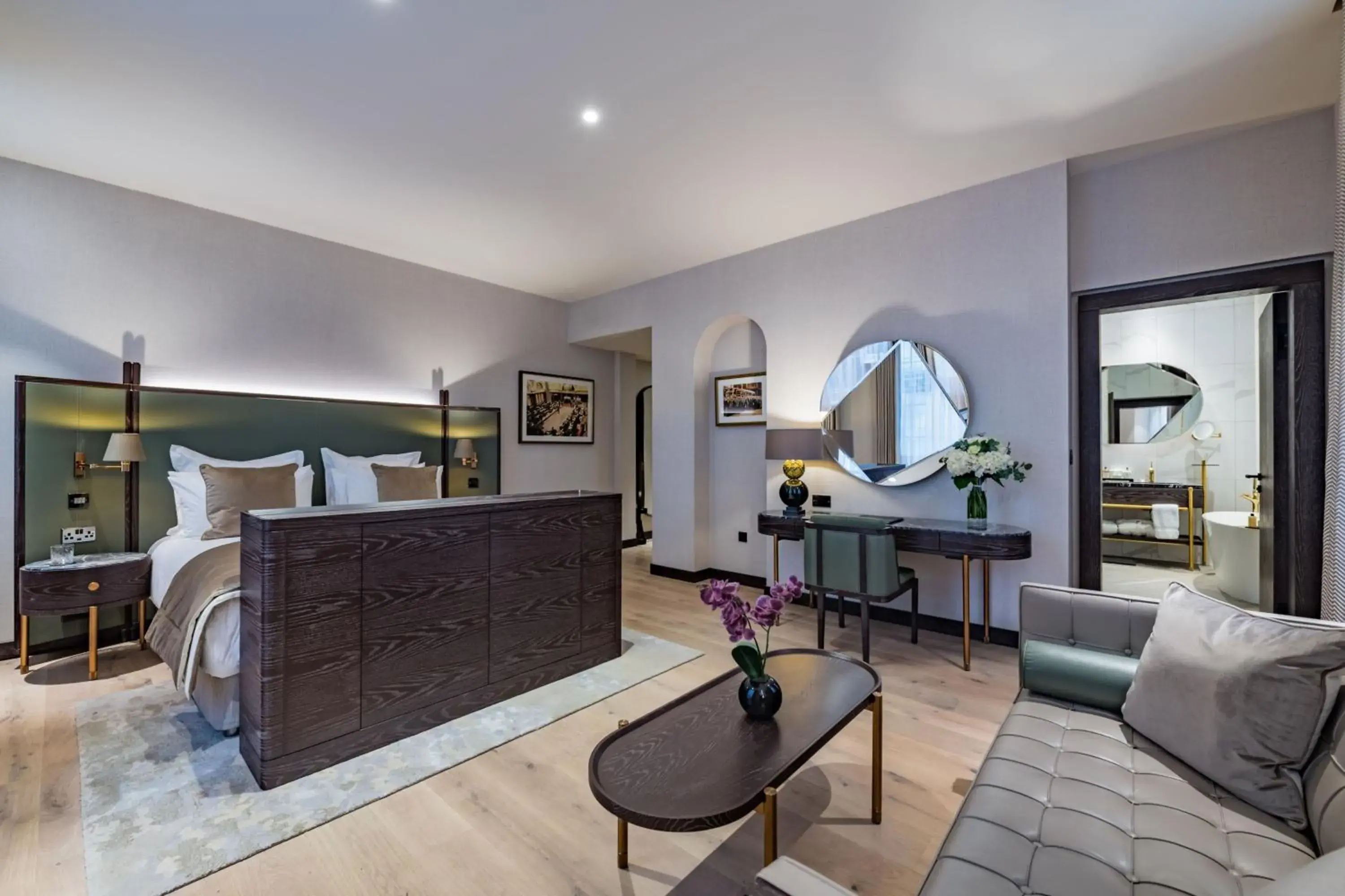 Lounge or bar, Bed in Stock Exchange Hotel, Manchester, Autograph Collection Lounge or bar, Bed in Stock Exchange Hotel, Manchester, Autograph Collection