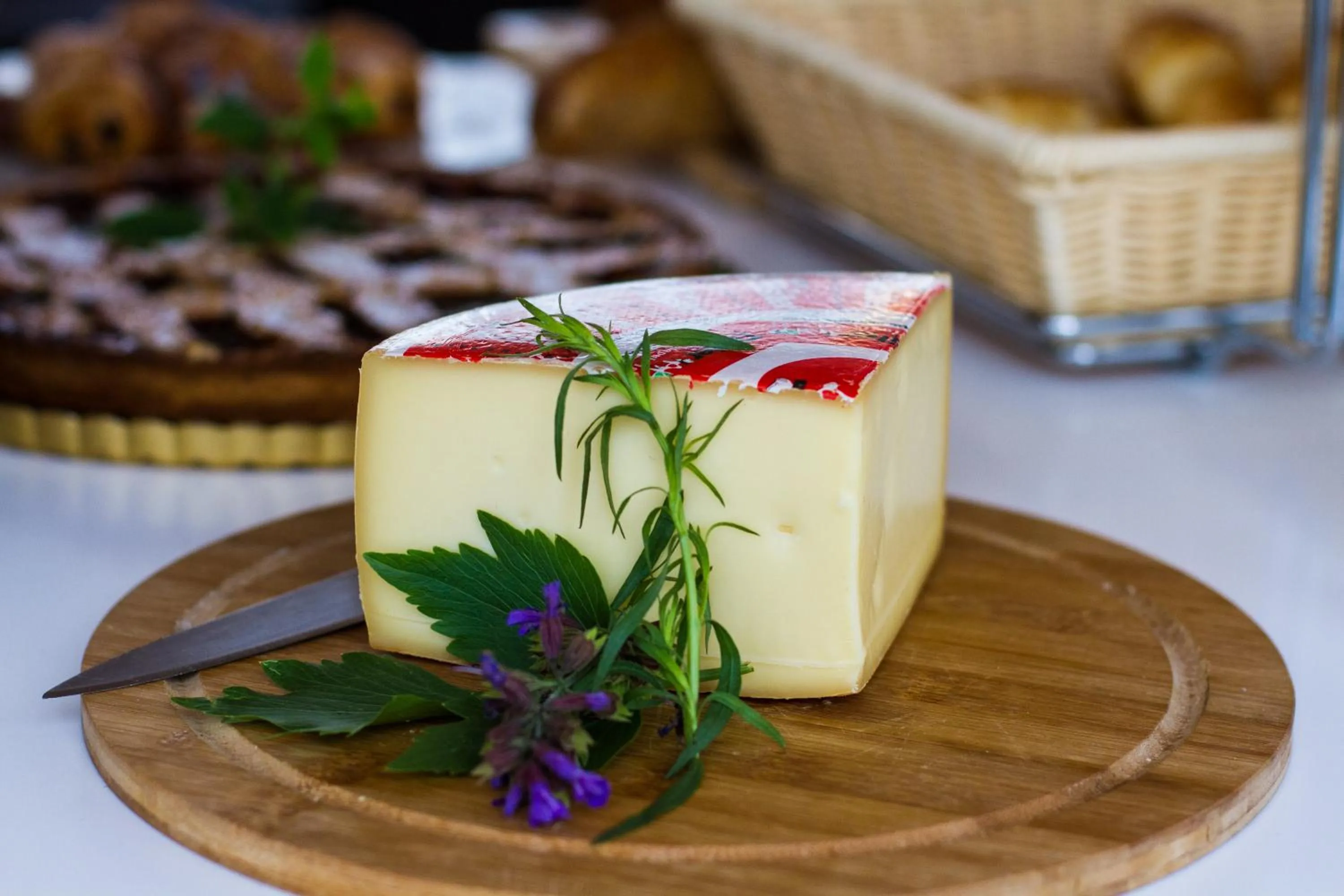 Buffet breakfast in Hôtel Elite