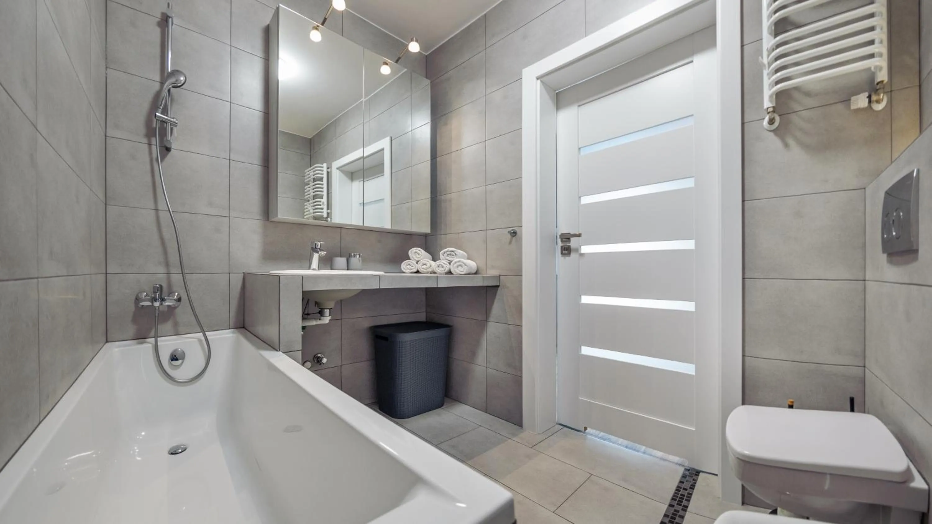 Bathroom in Bastion Gdańsk, Sun & Snow
