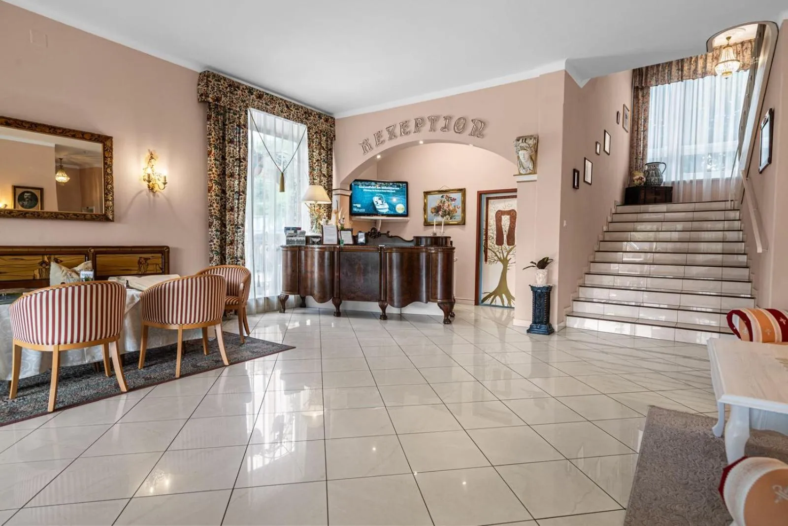 Lobby or reception in Hotel Nikolasch
