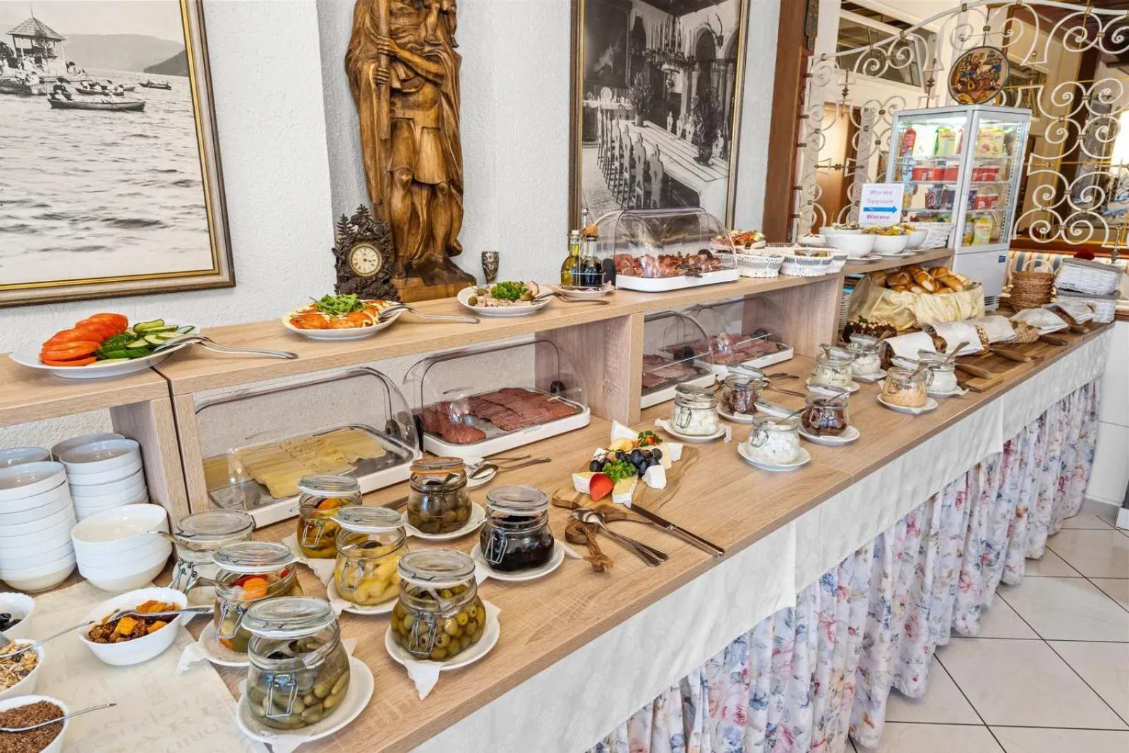 Restaurant/places to eat in Hotel Nikolasch