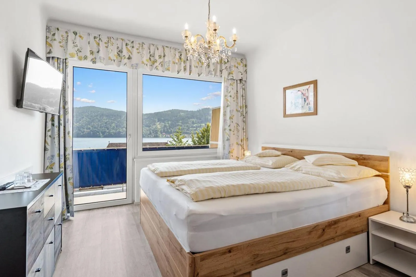 Bed in Hotel Nikolasch