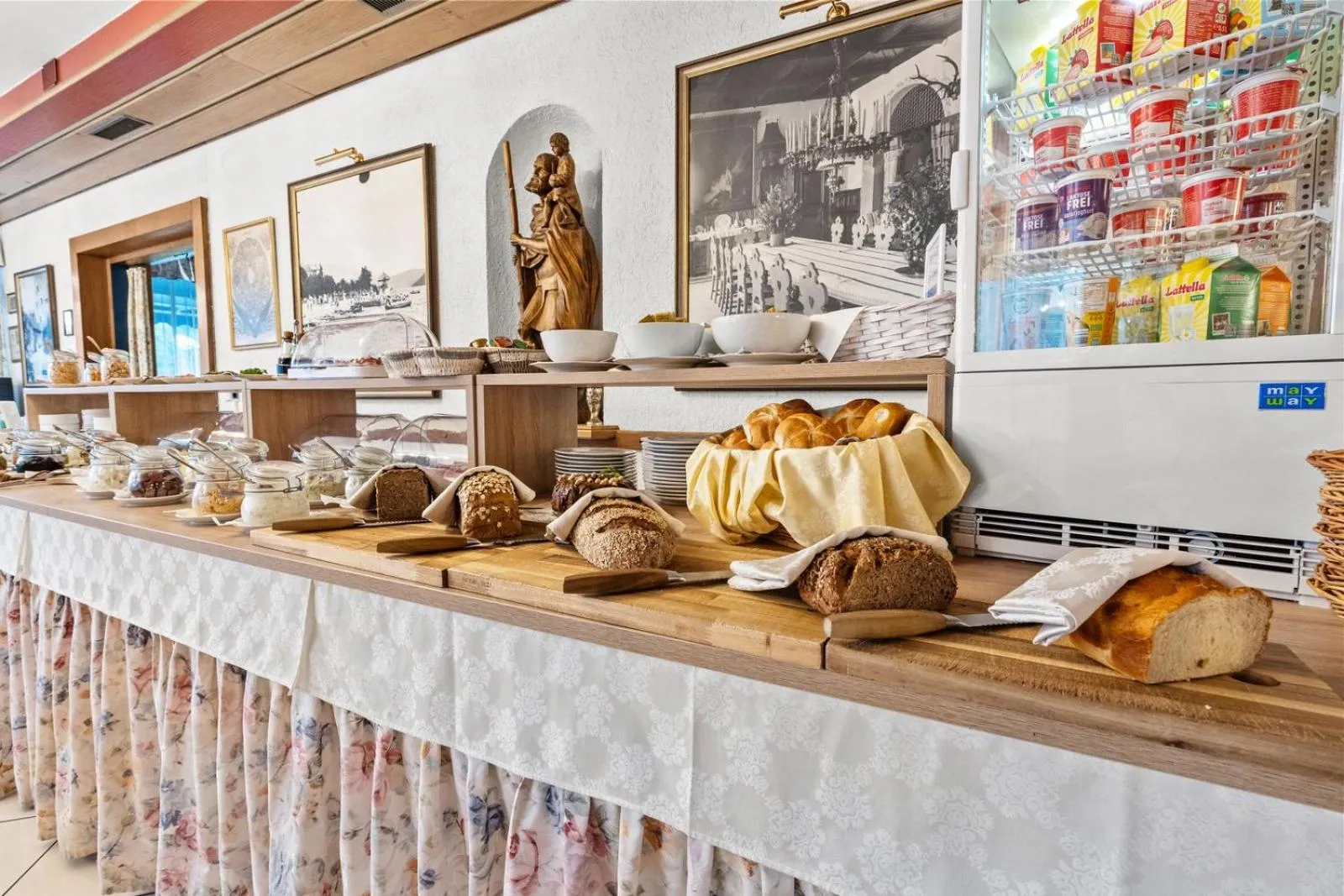 Breakfast in Hotel Nikolasch