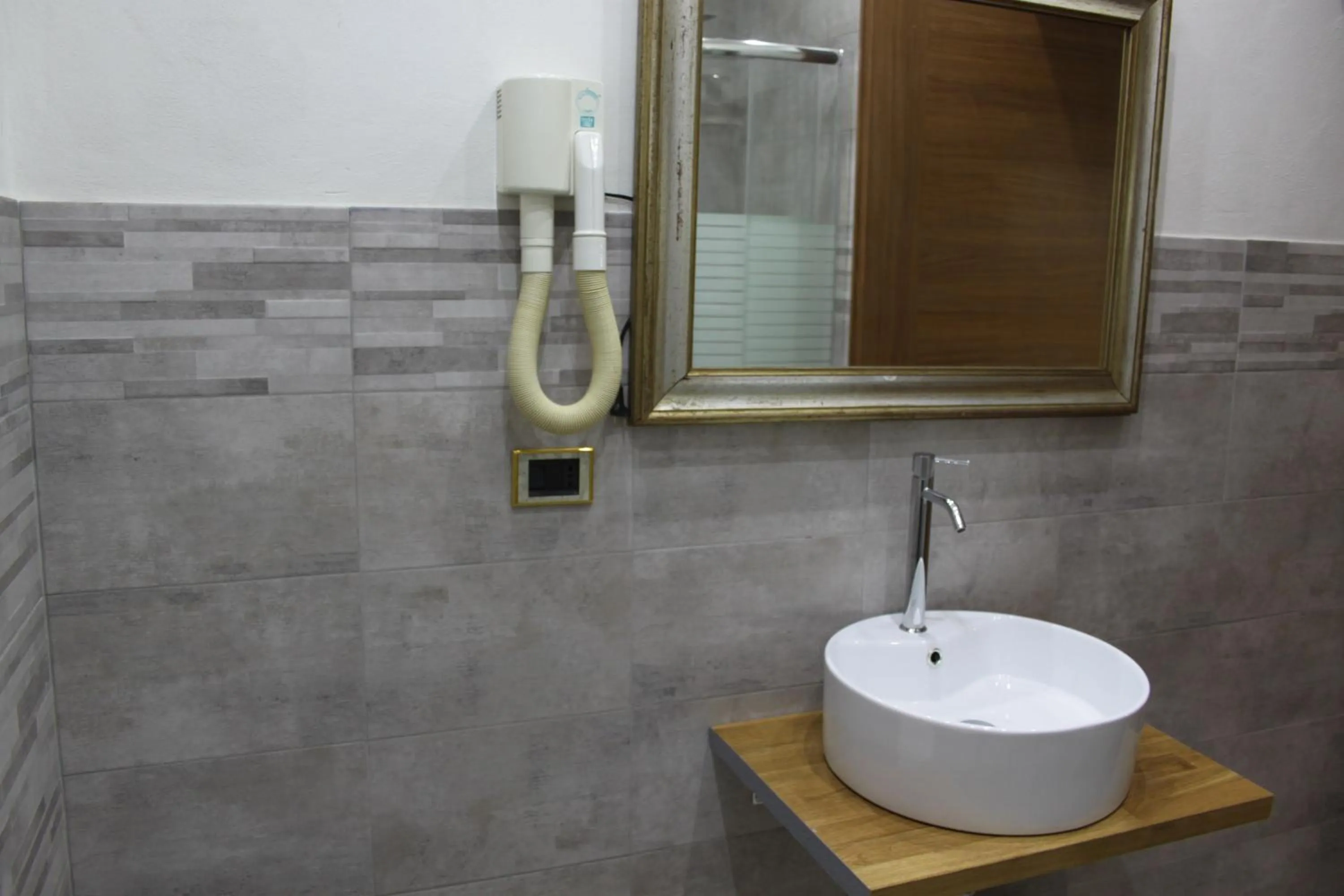 Bathroom in Loft con giardino in zona Appia Antica