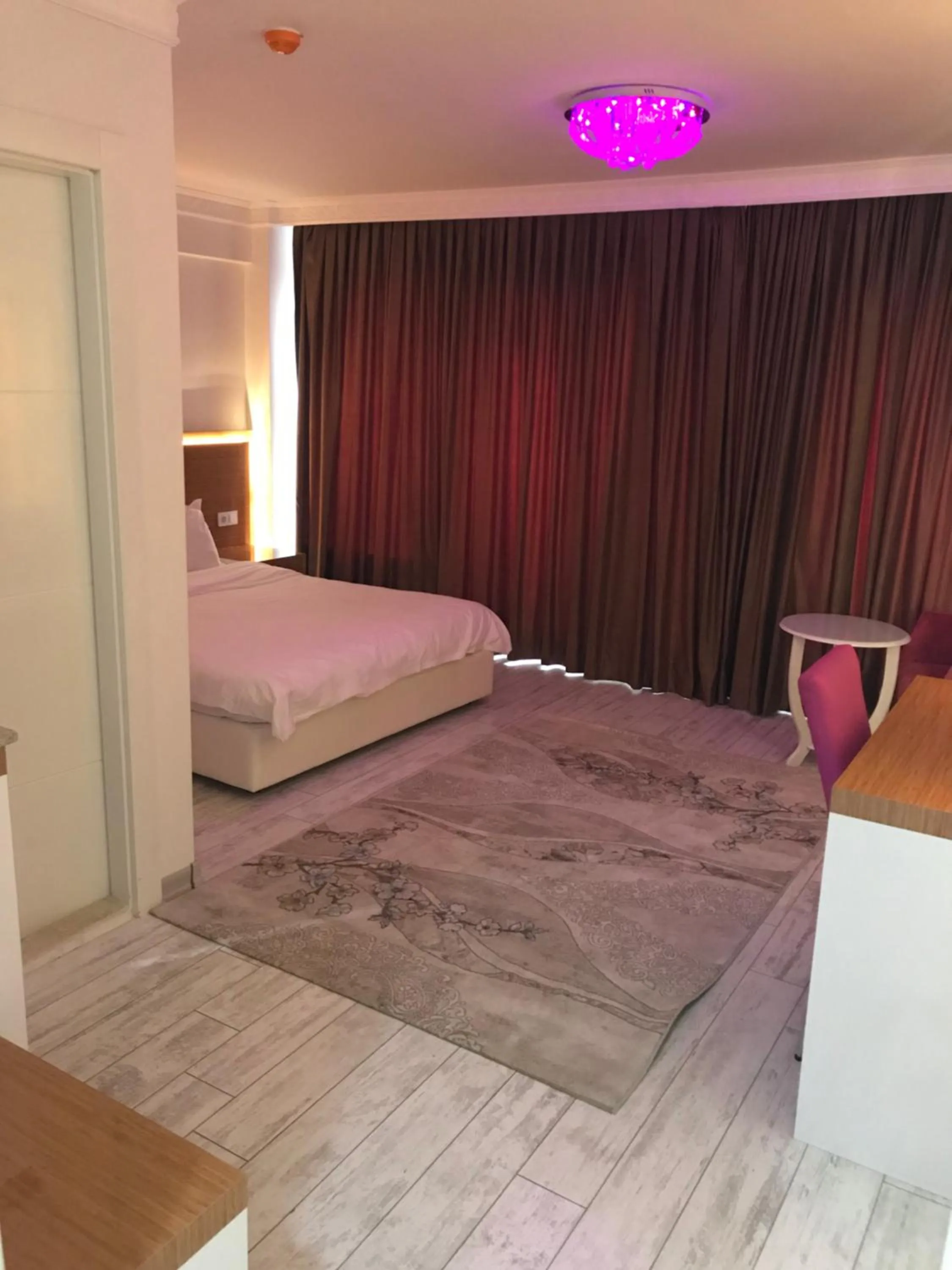 Bed in ANKARA ATLANTİK OTEL