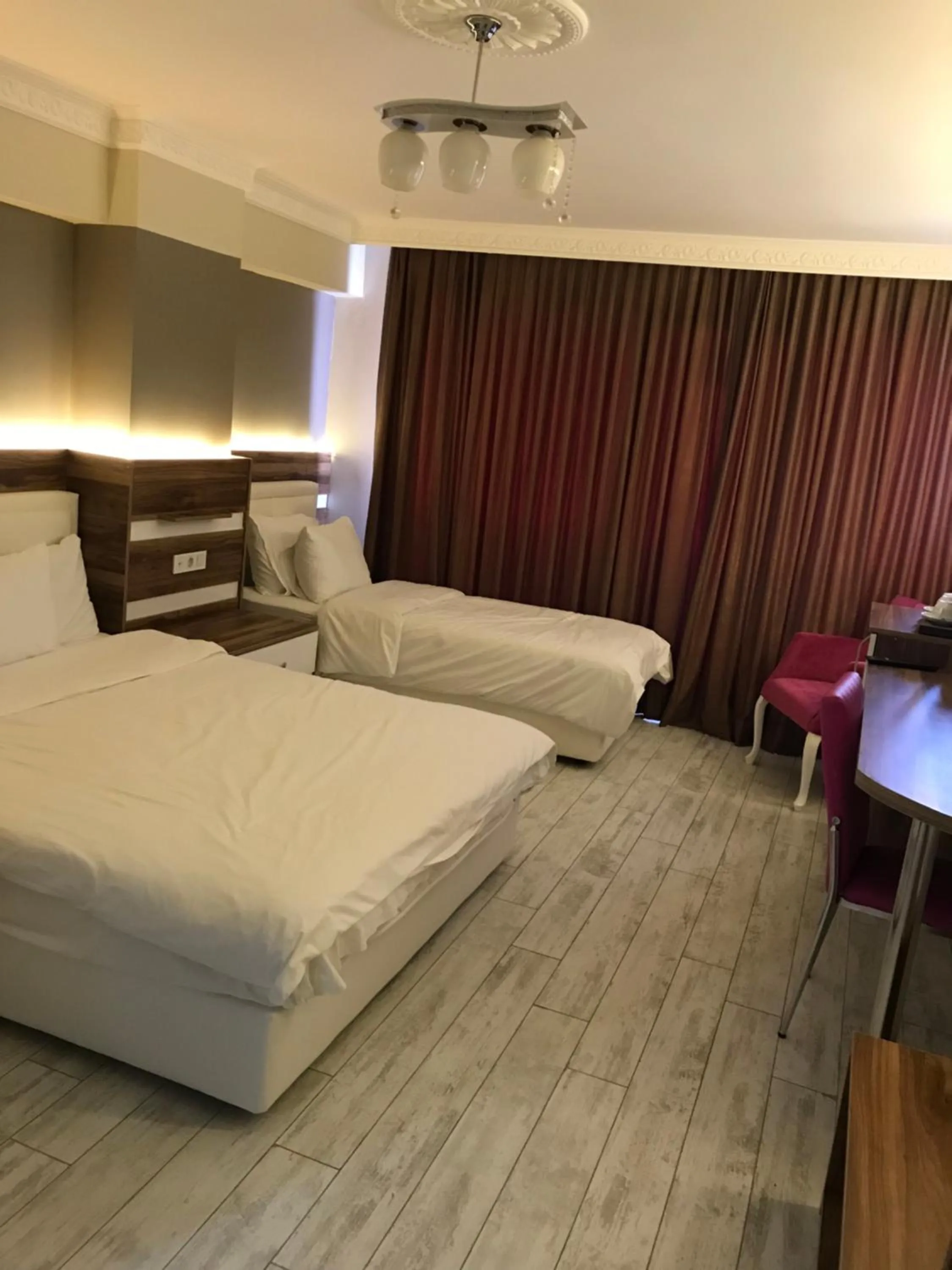 Bed in ANKARA ATLANTİK OTEL