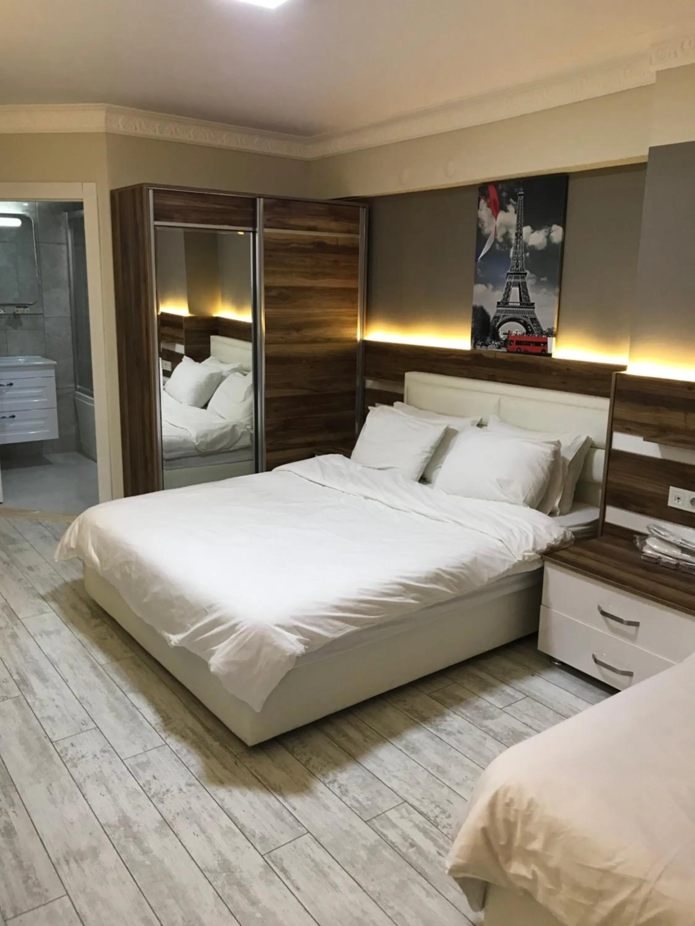 Bed in ANKARA ATLANTİK OTEL