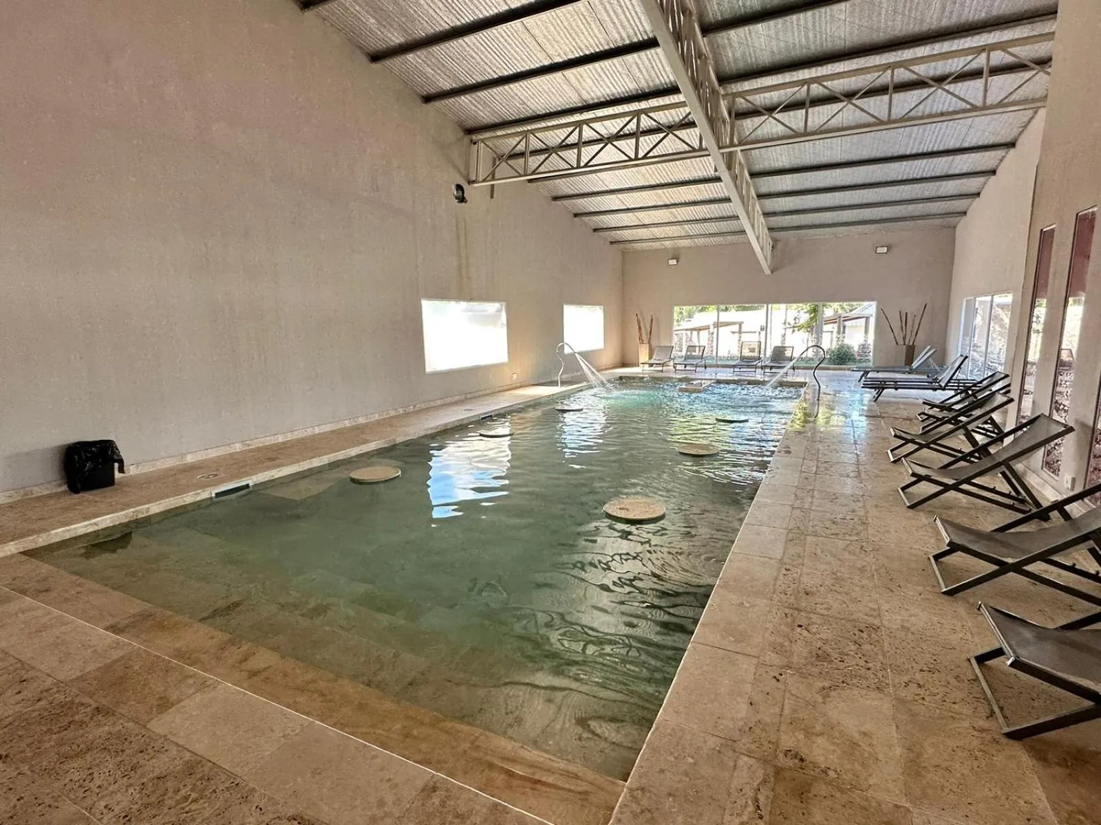 Howard Johnson Marinas & Resort