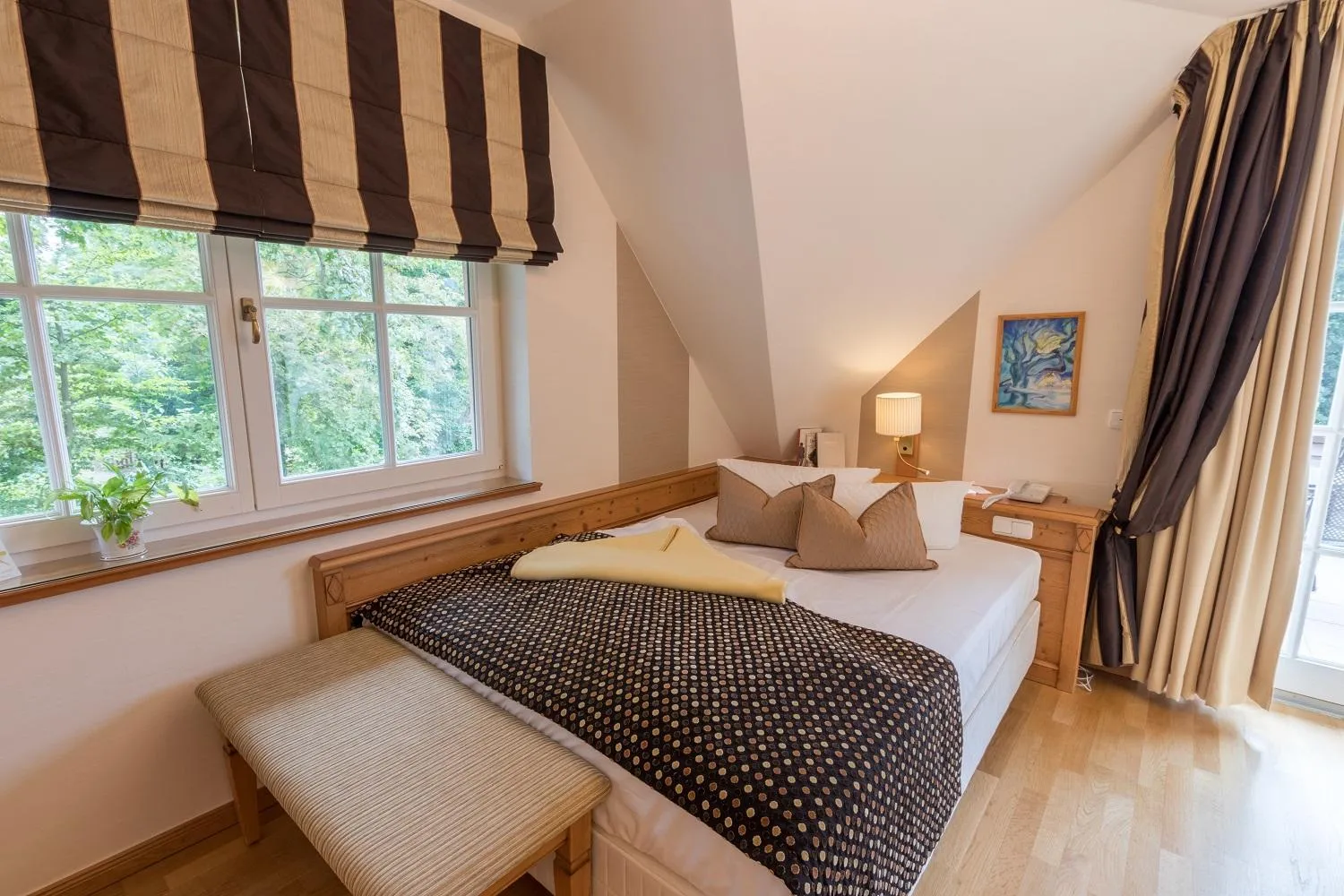 Photo of the whole room, Bed in Romantik Hotel Namenlos