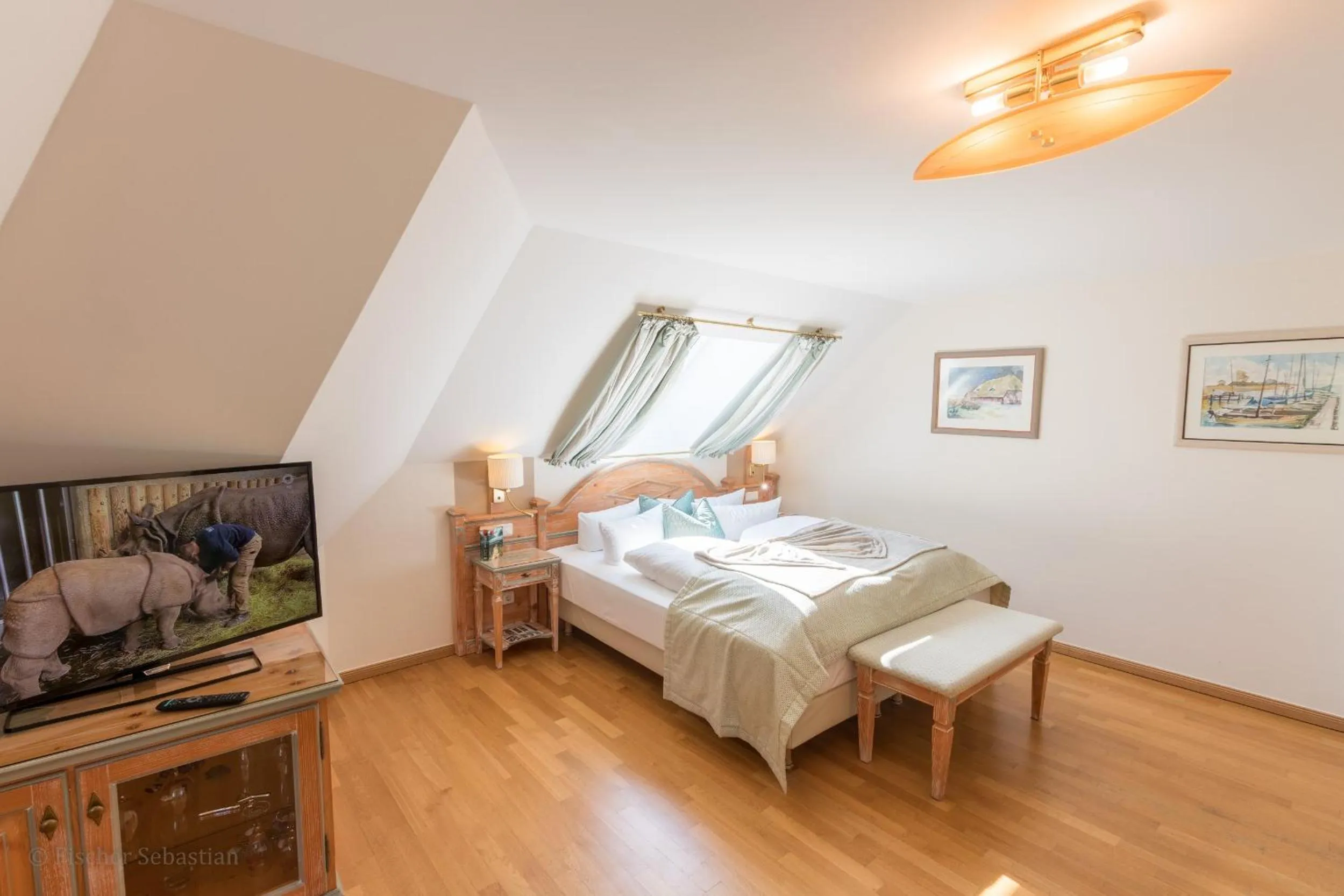 Bed in Romantik Hotel Namenlos