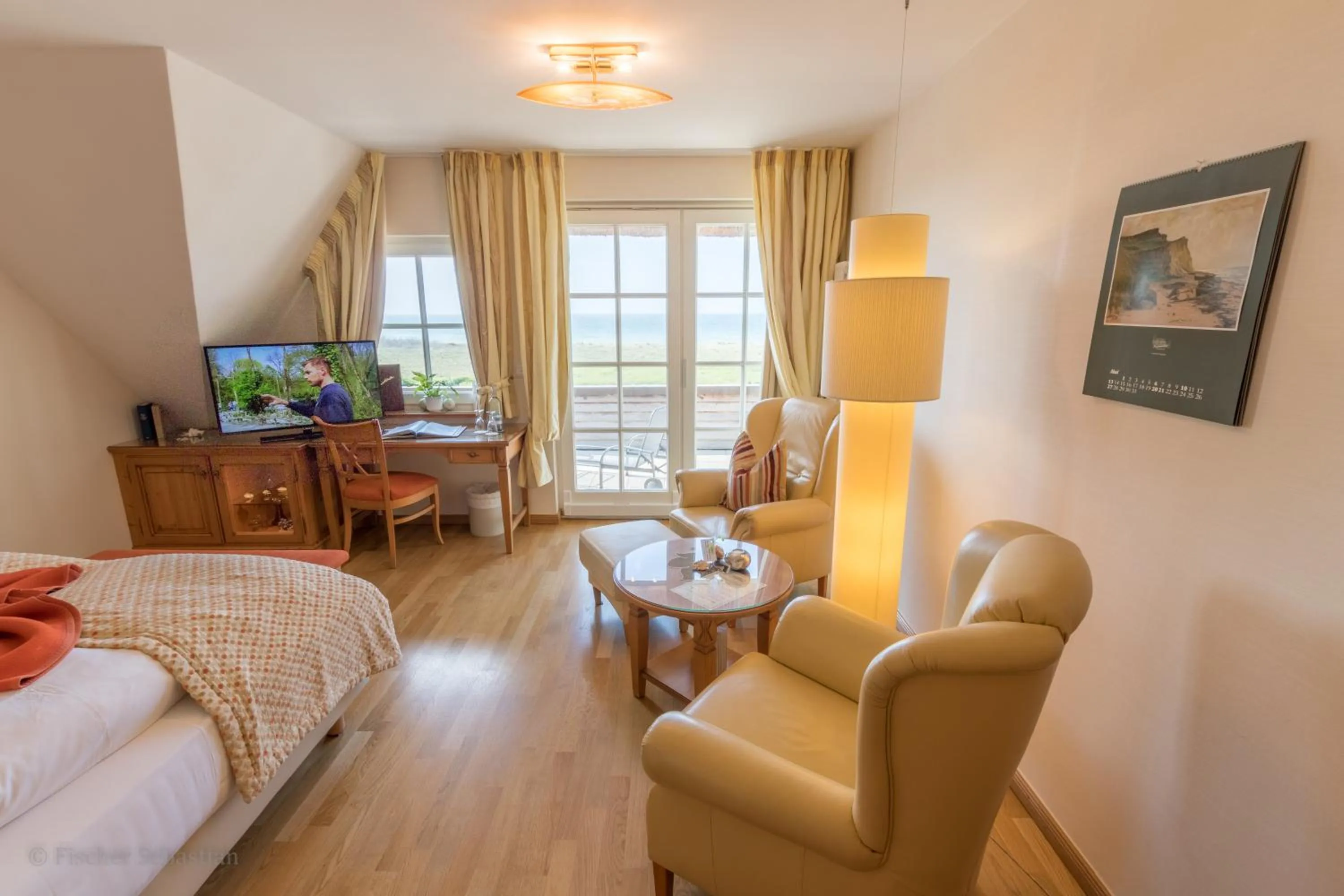 Living room, Bed in Romantik Hotel Namenlos