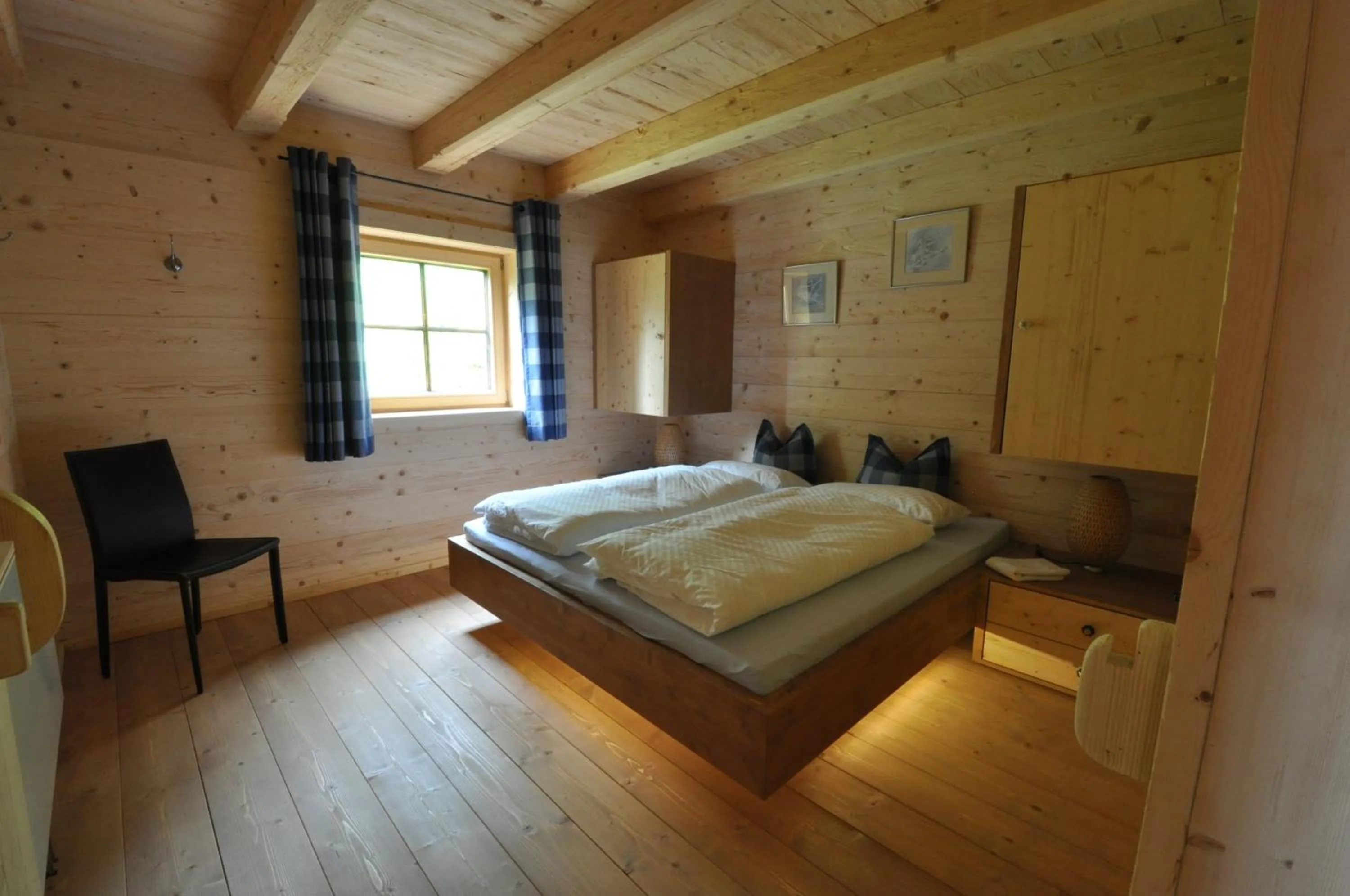 Bedroom, Bed in Sonnenplatzl im Zillertal