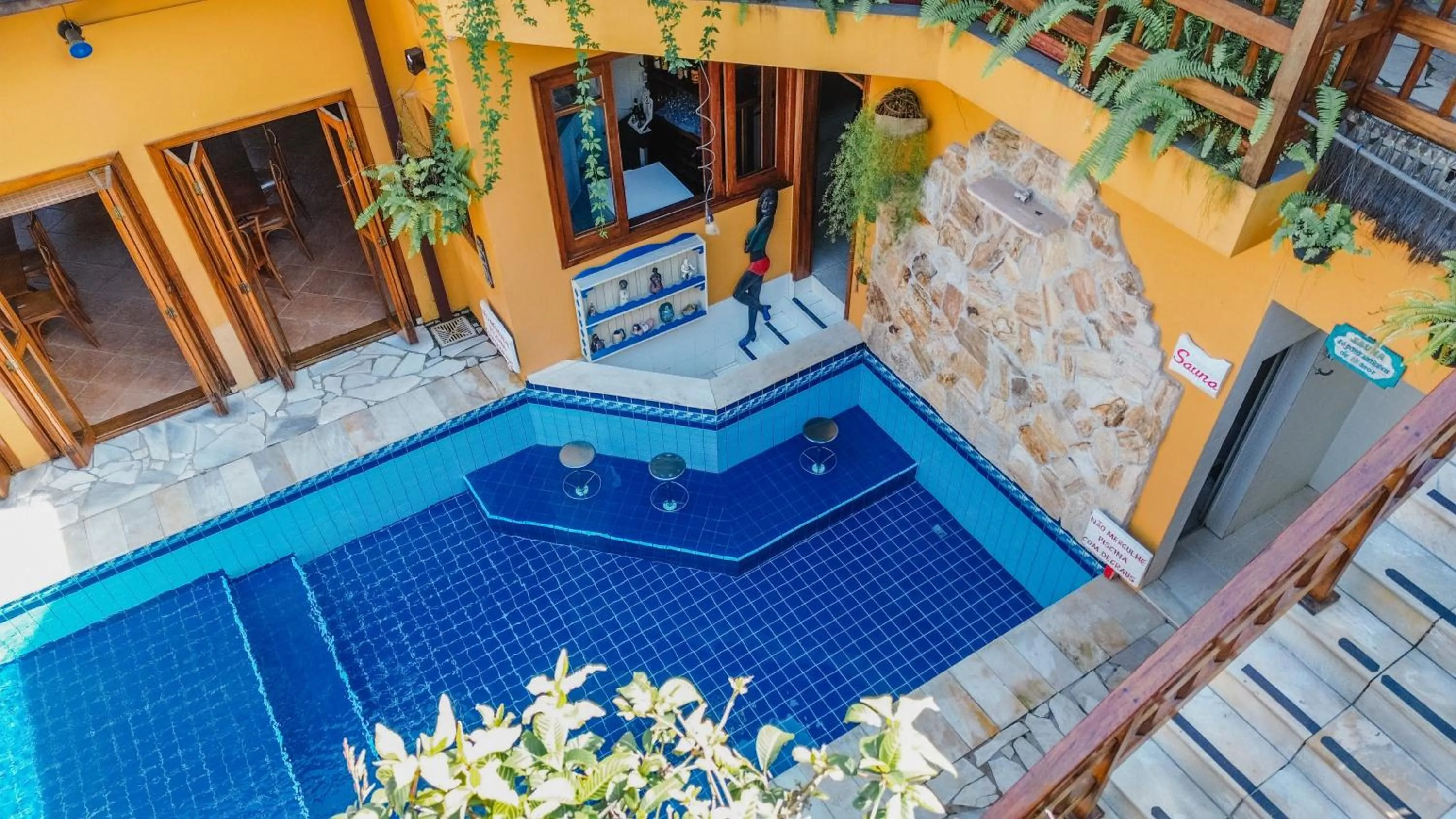 Pool view in Pousada Mata Atlantica Juquehy