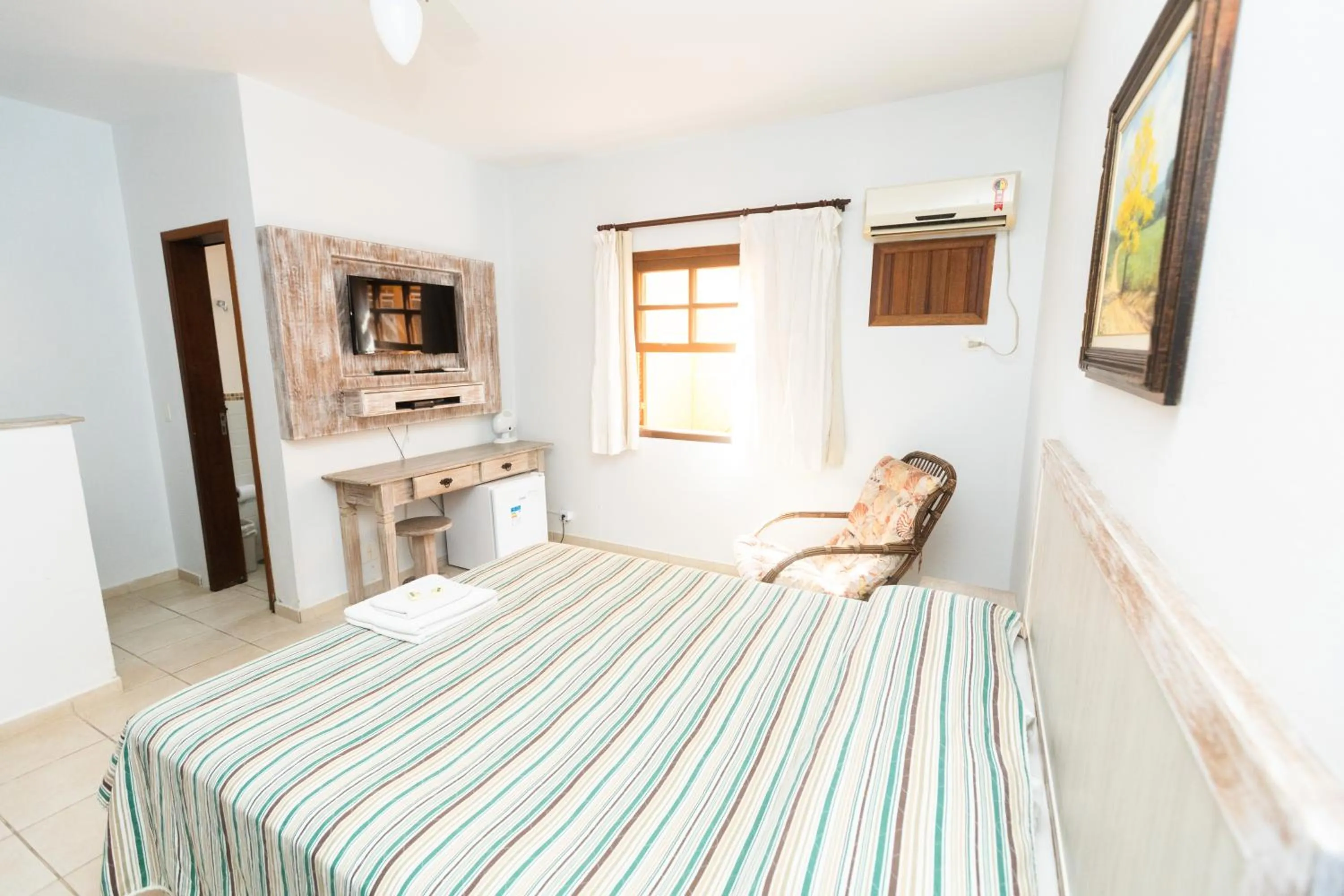 Property building, Bed in Pousada Mata Atlantica Juquehy