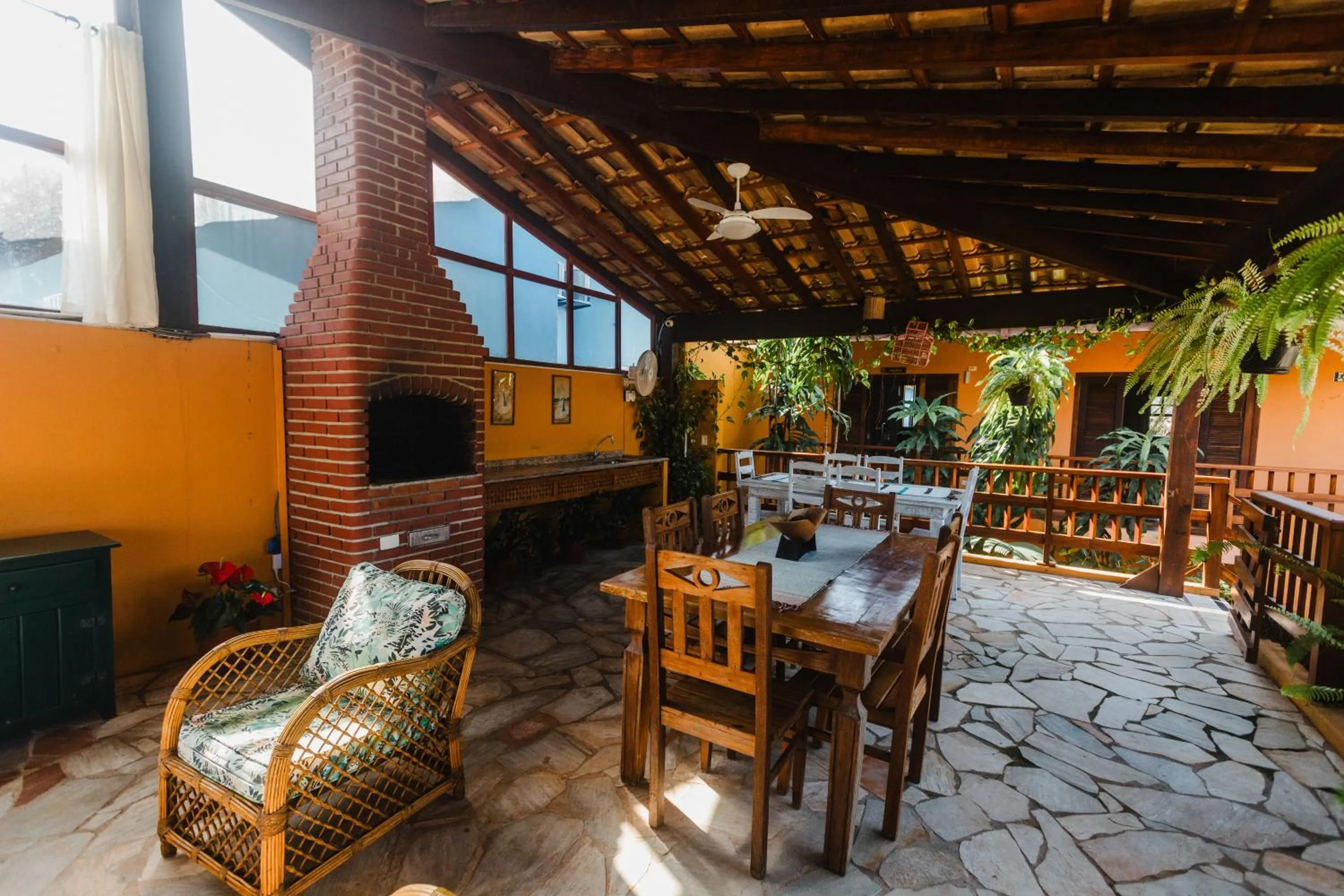 Dining area in Pousada Mata Atlantica Juquehy