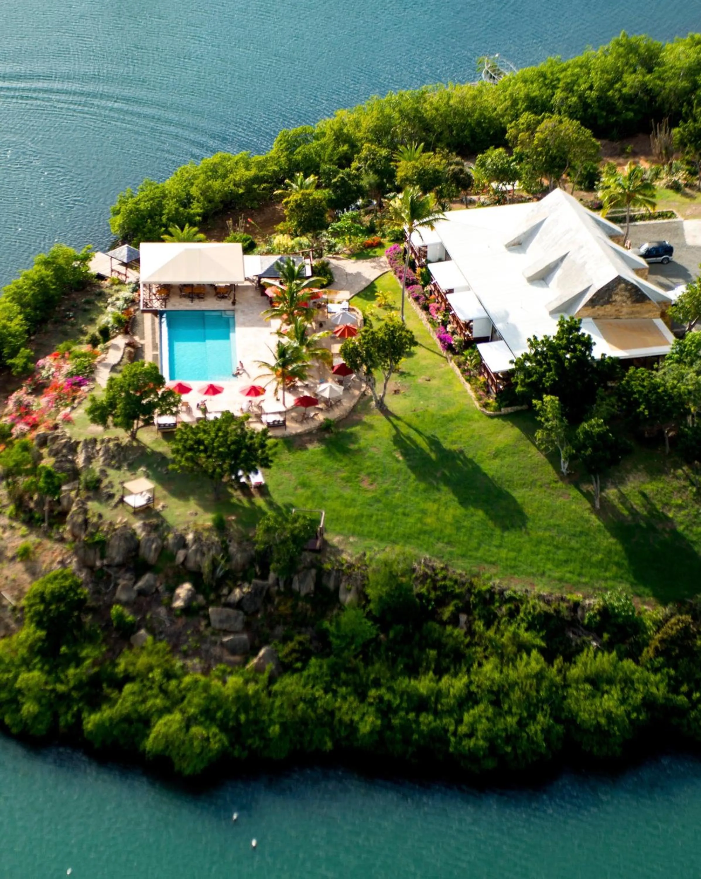 Property building in Admiral's Inn and Gunpowder Suites