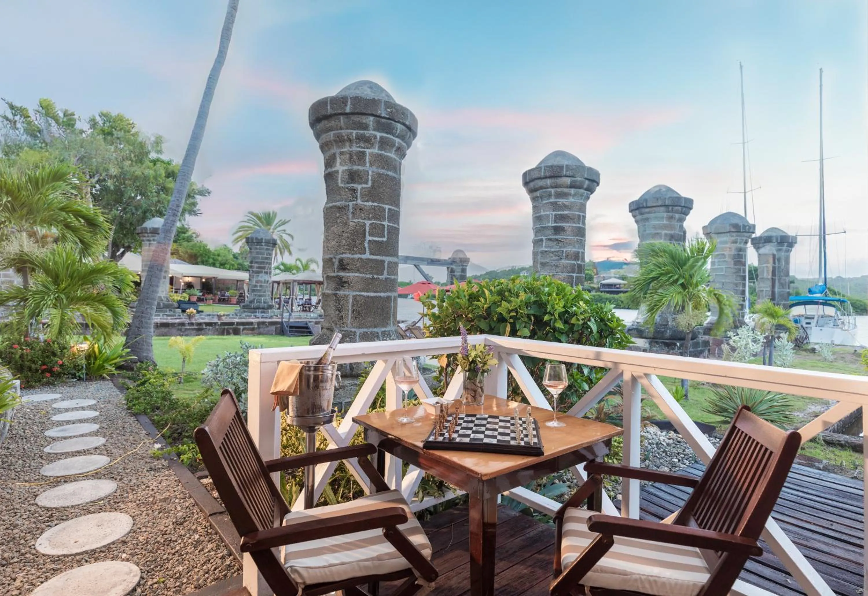 Patio in Admiral's Inn and Gunpowder Suites