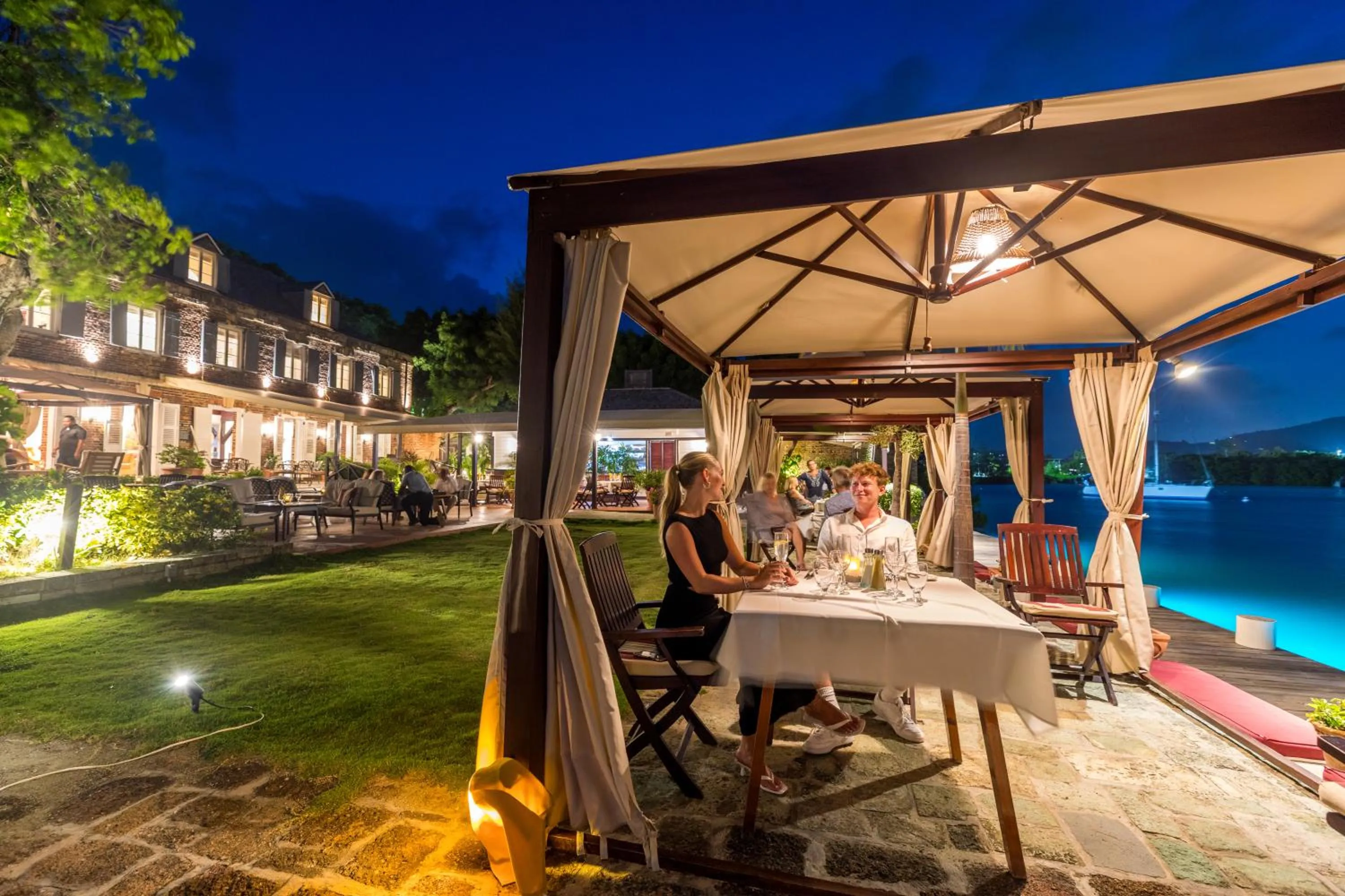 Restaurant/places to eat in Admiral's Inn and Gunpowder Suites