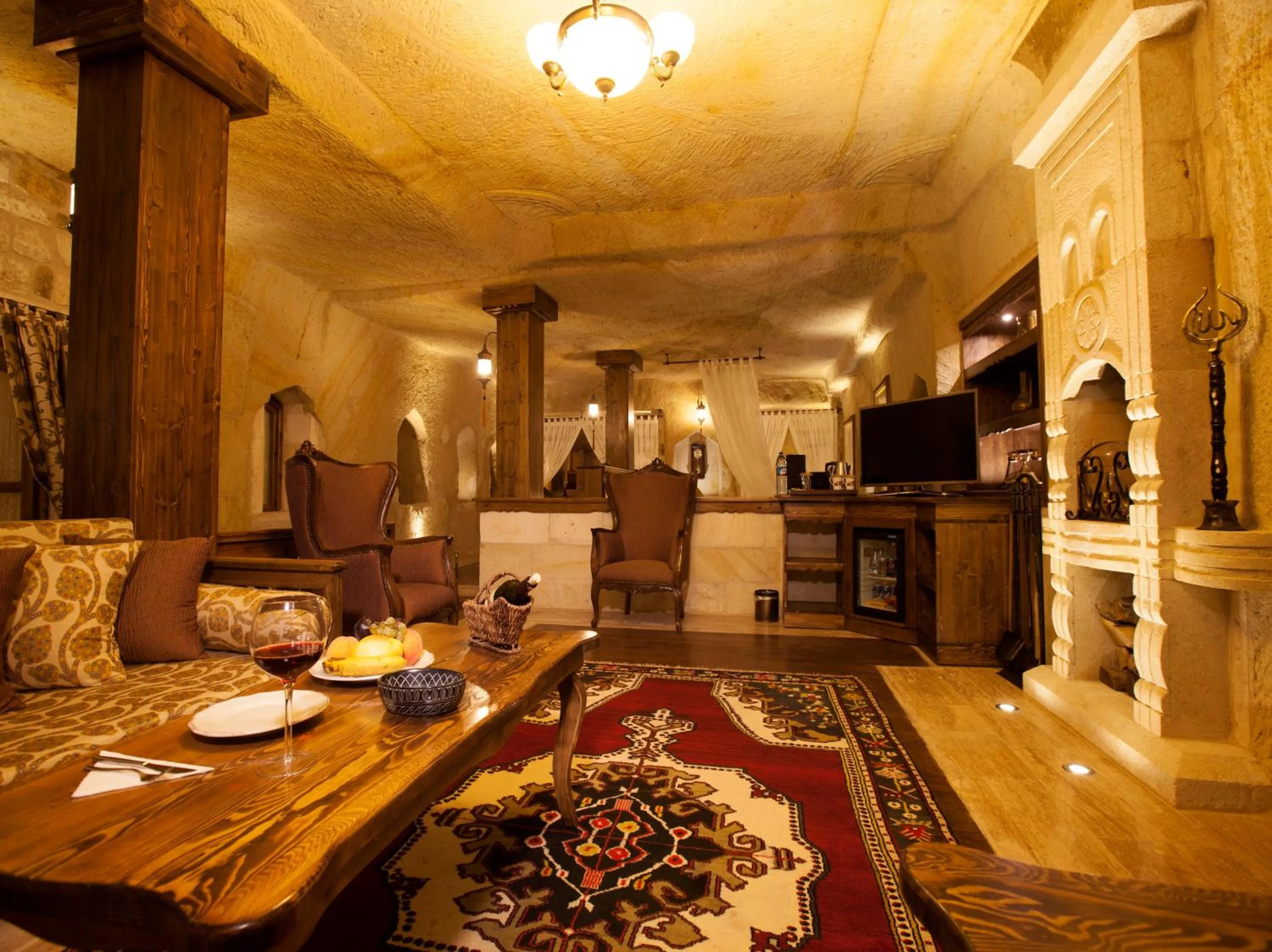 Dining area in Kayakapi Premium Caves Cappadocia