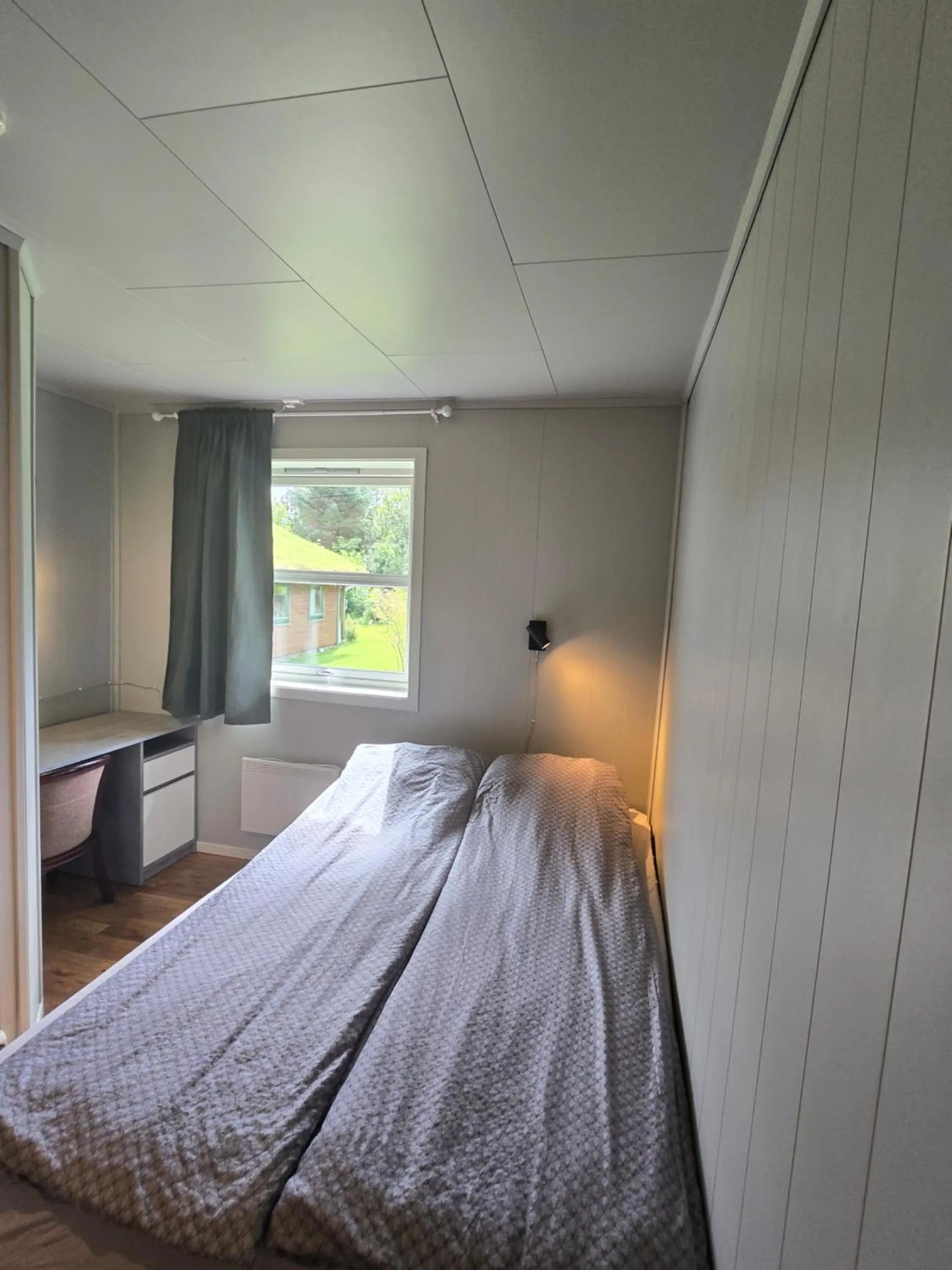 Bed in Vestavind hytter og rom AS