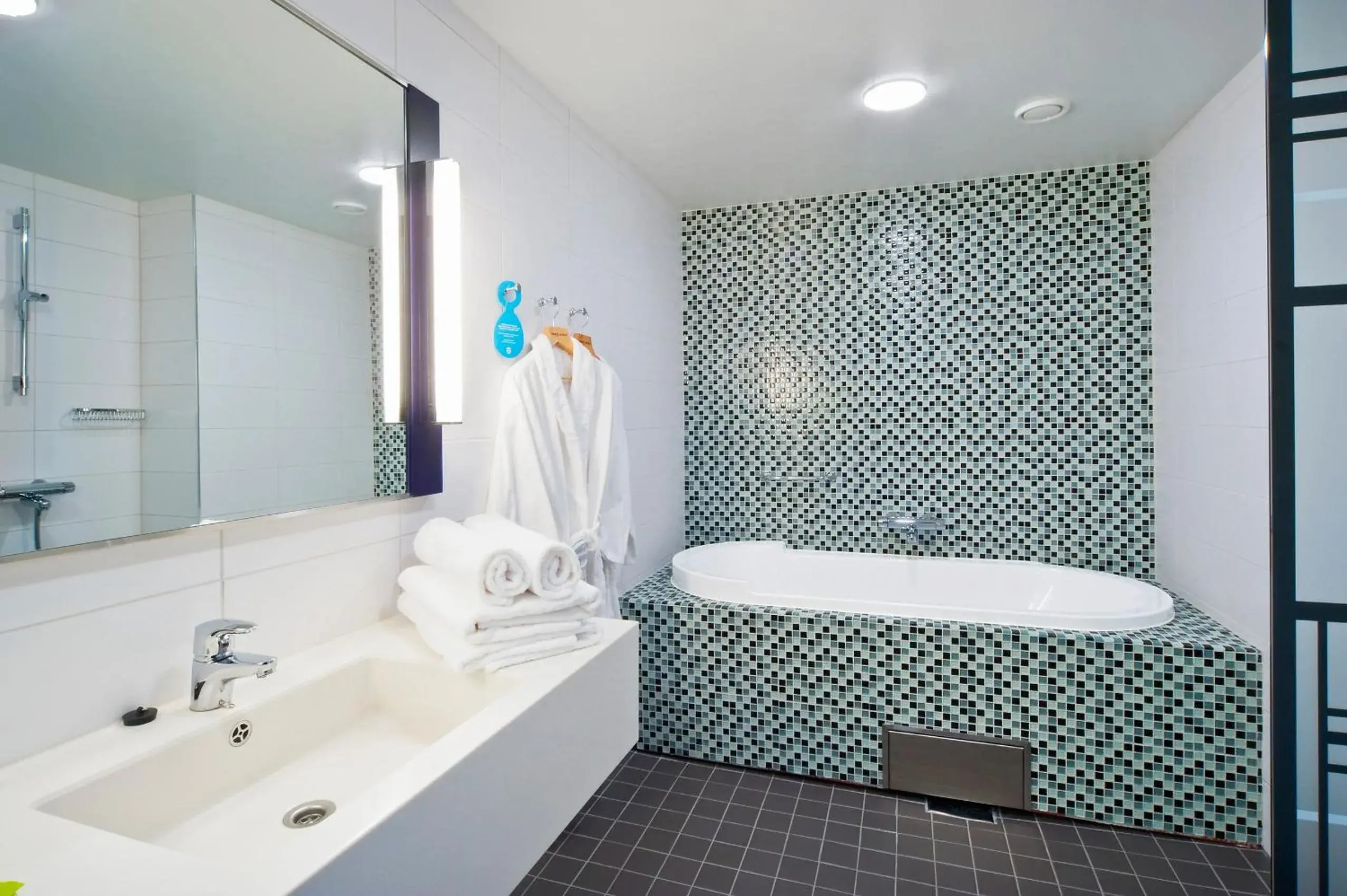 Superior Double or Twin Room in Solo Sokos Hotel Lahden Seurahuone Superior Double or Twin Room in Solo Sokos Hotel Lahden Seurahuone