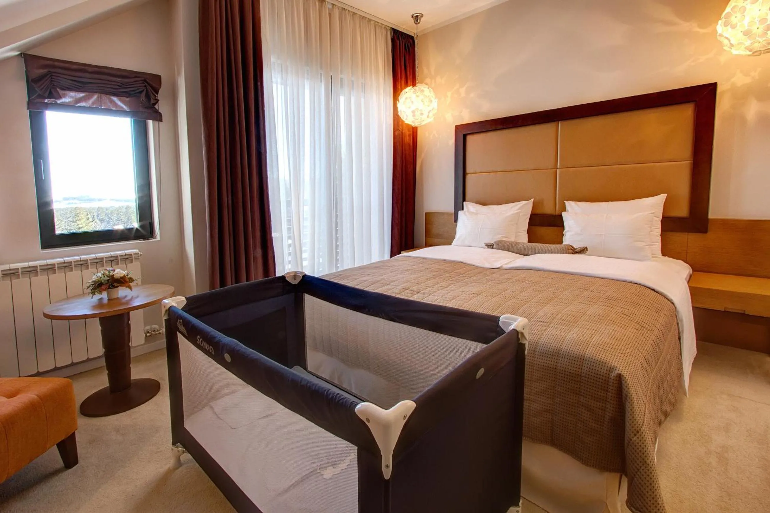 Decorative detail, Bed in Hotel MIR