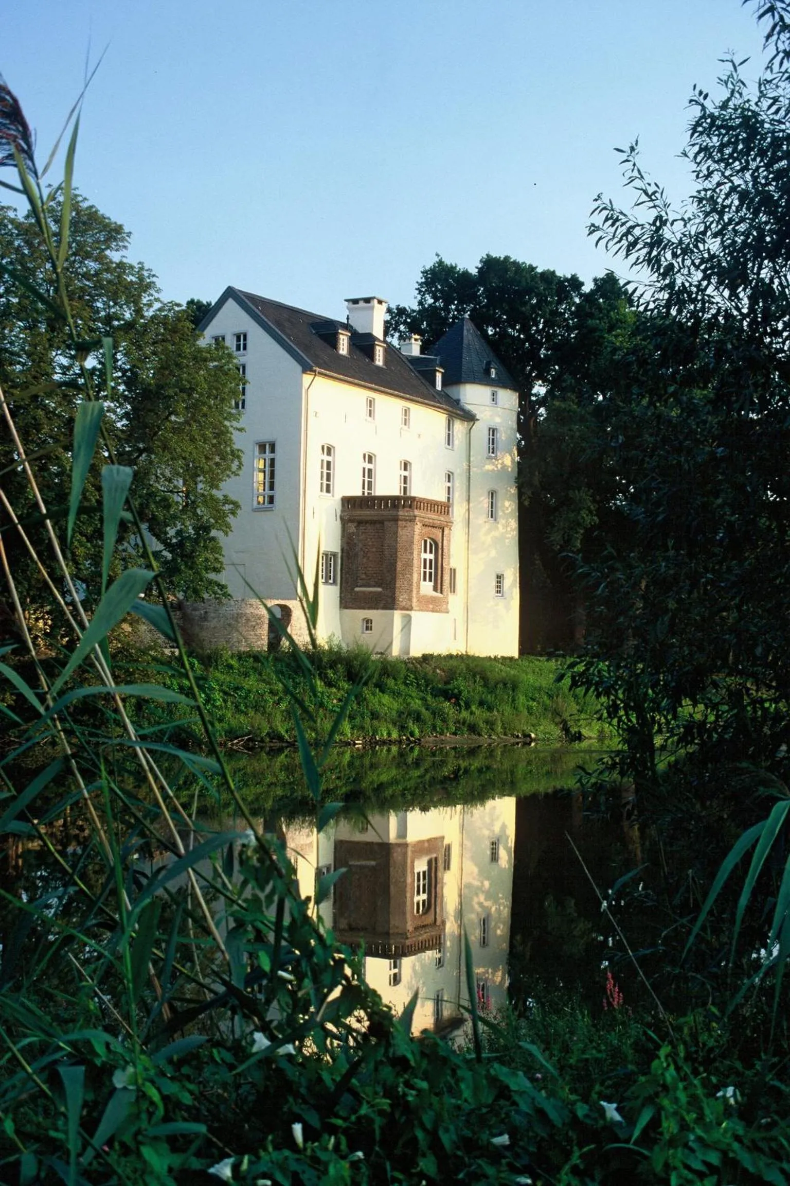 Summer in Burg Boetzelaer