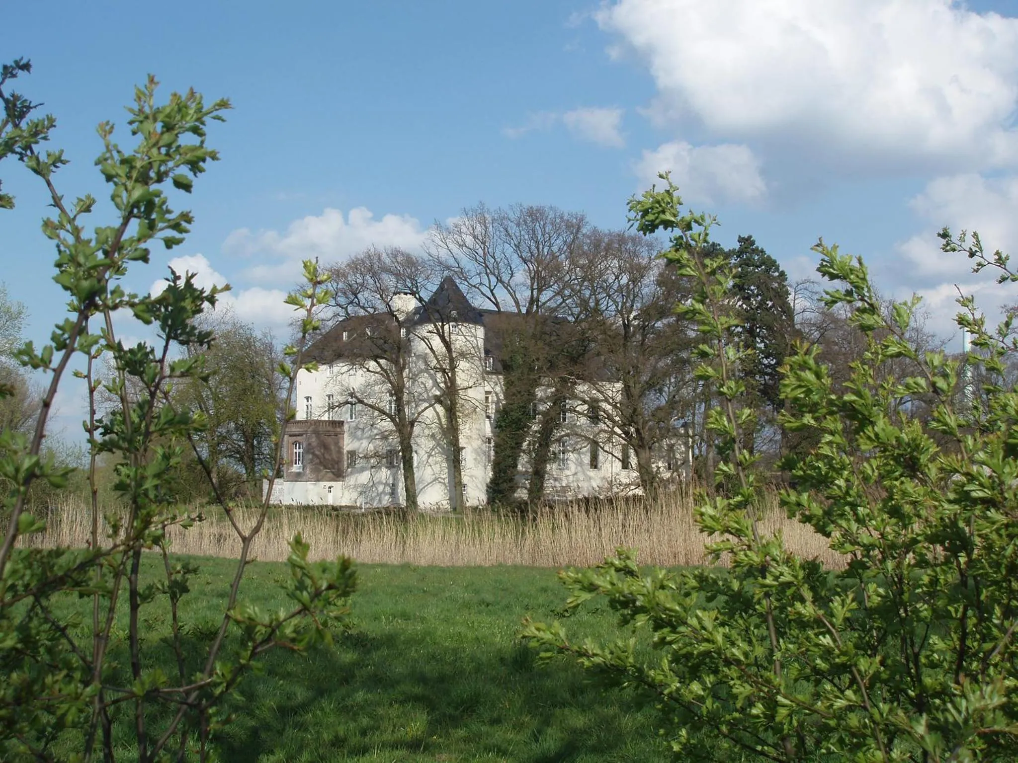 Spring in Burg Boetzelaer