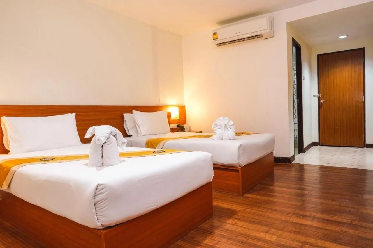 Bedroom, Bed in Neptuna Hotel