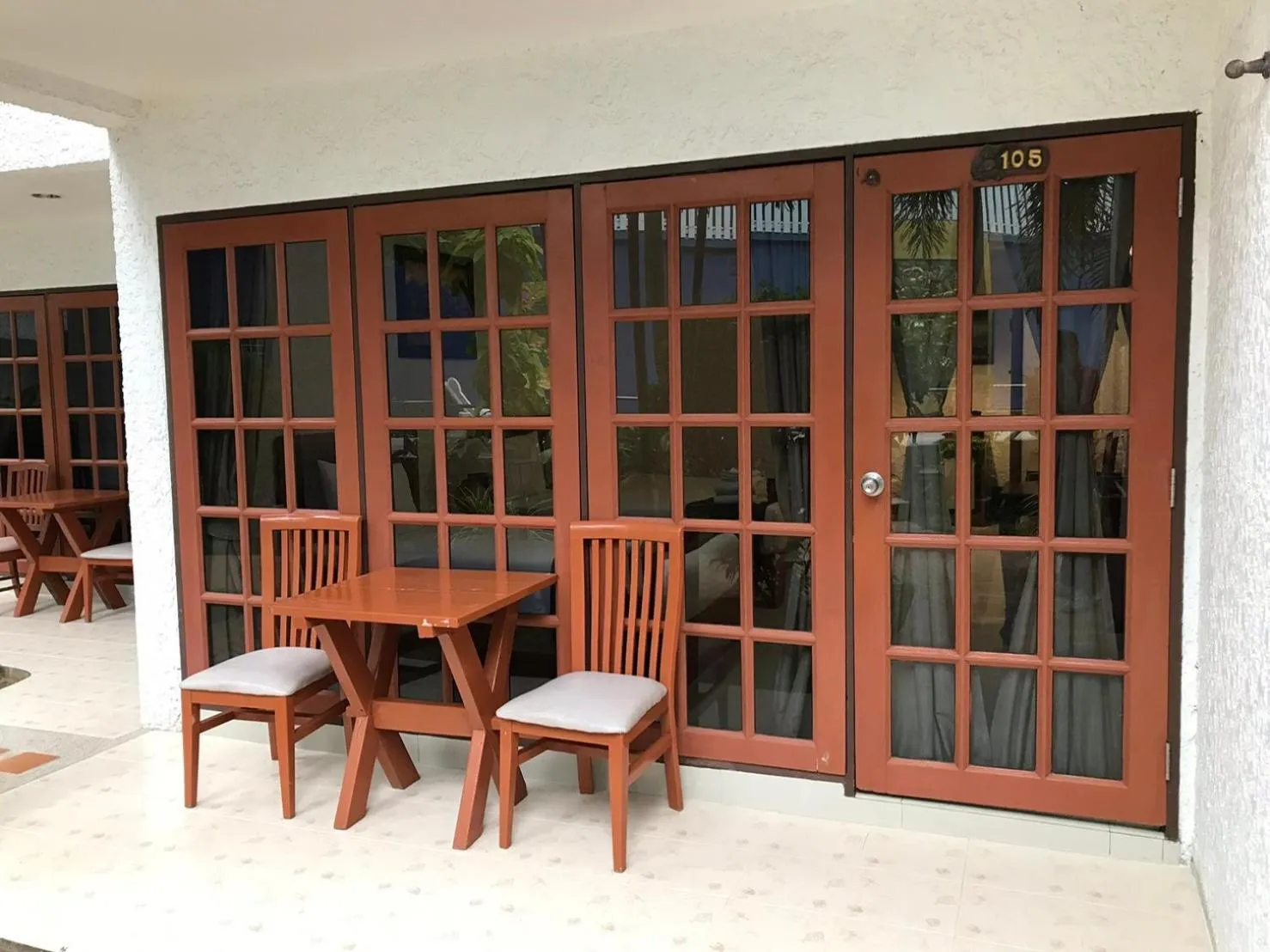 Seating area in Neptuna Hotel