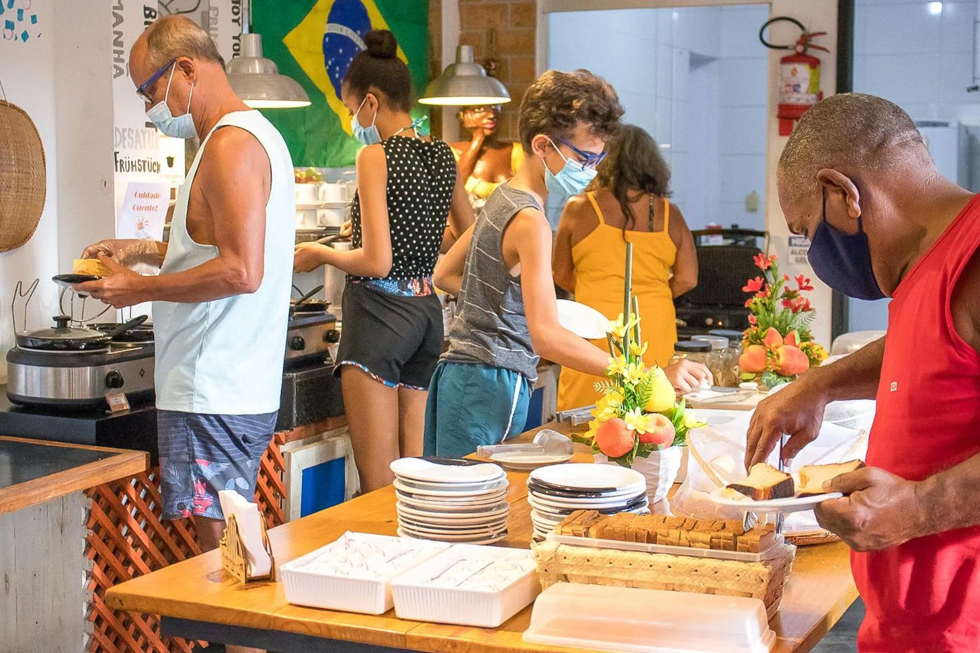 Breakfast in Vila Aju - Pousada Temática