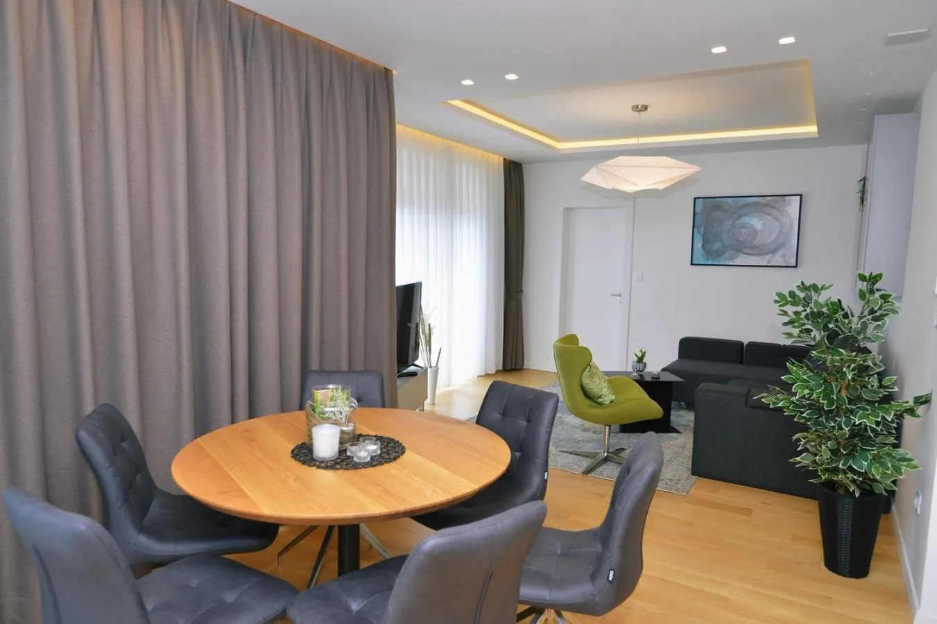 Bed in Apartments in Villa Ziza, rooftop swimming pool