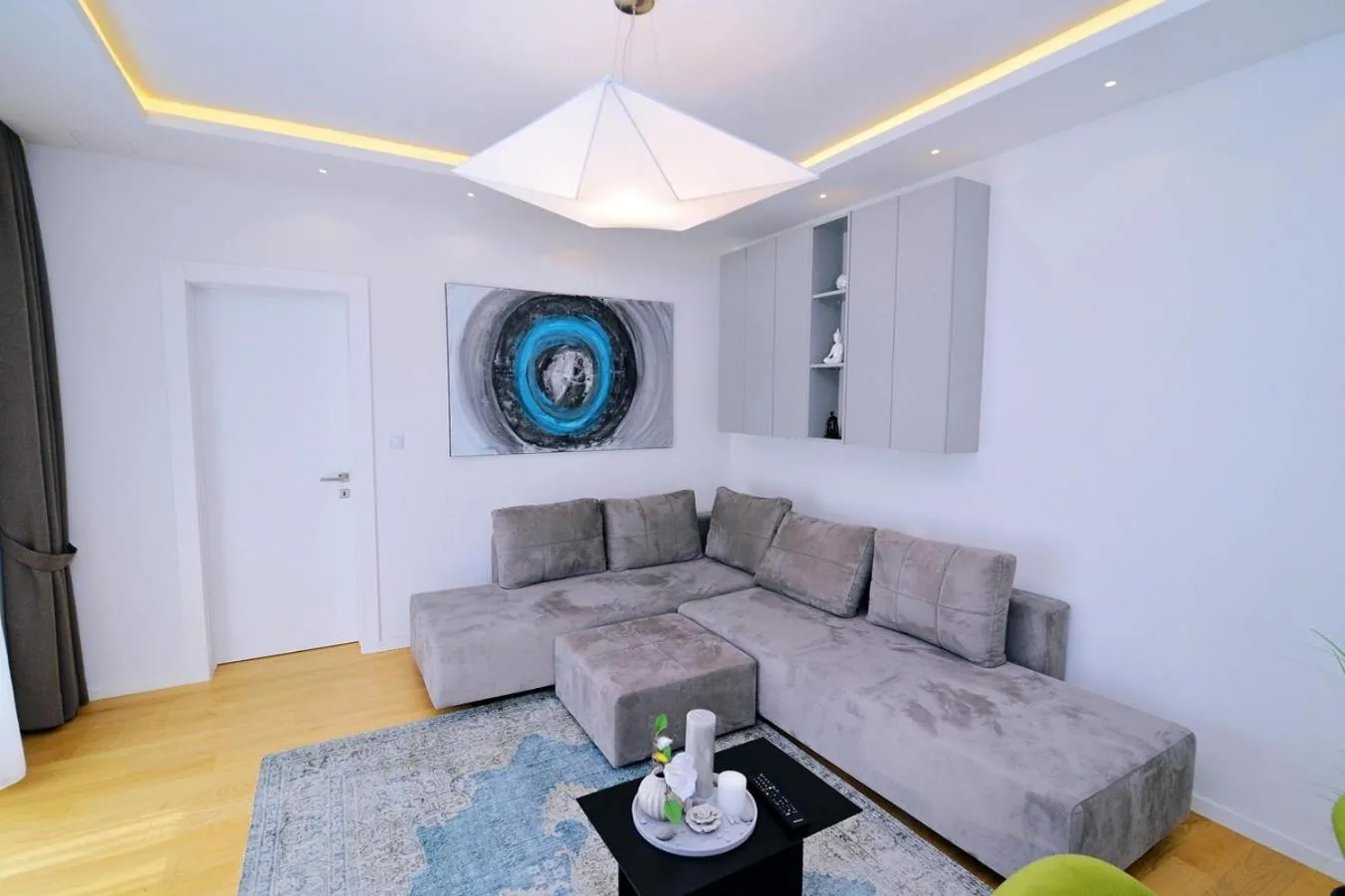 TV and multimedia in Apartments in Villa Ziza, rooftop swimming pool