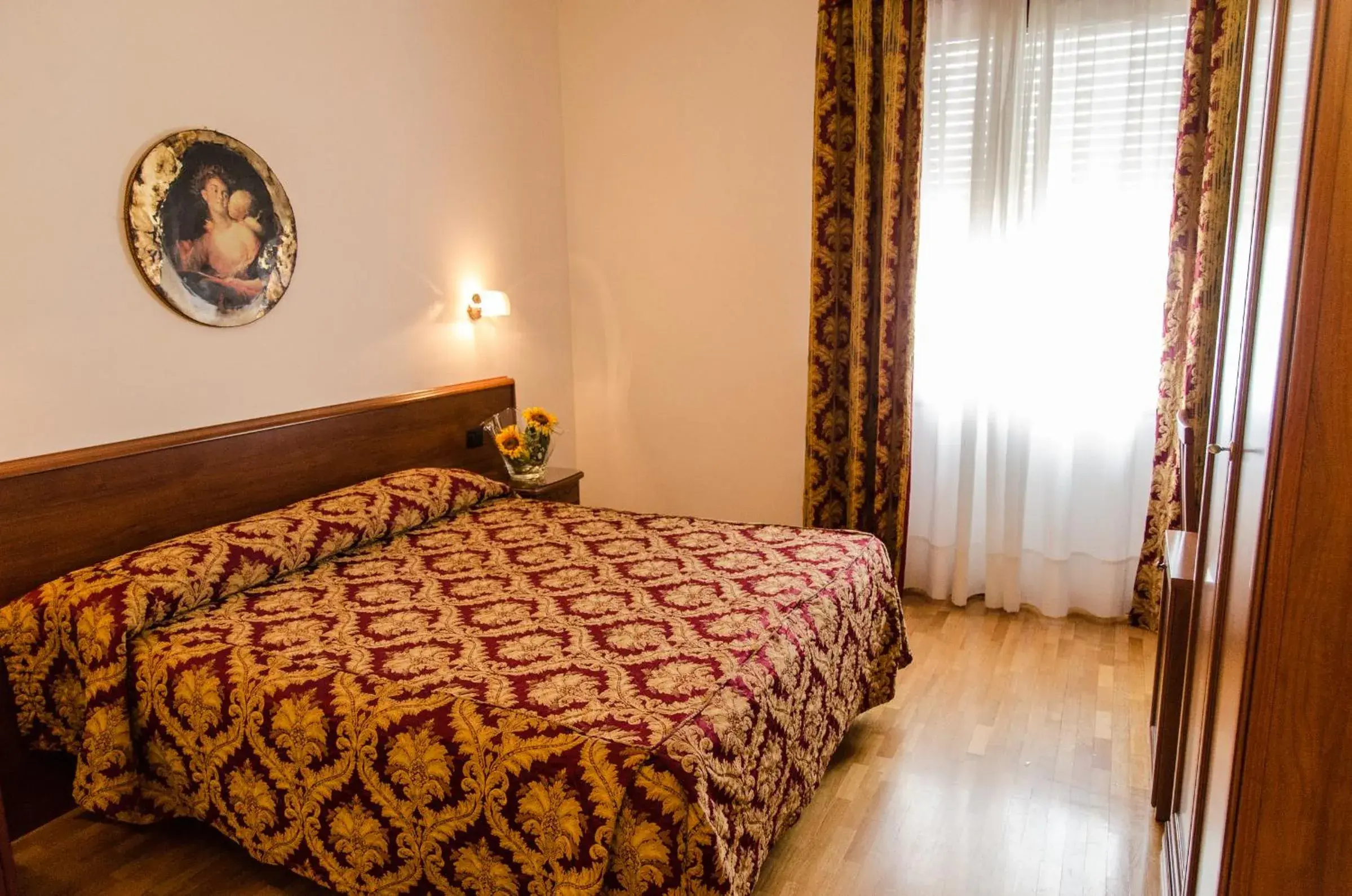 Double Room in Hotel HDomus Double Room in Hotel HDomus
