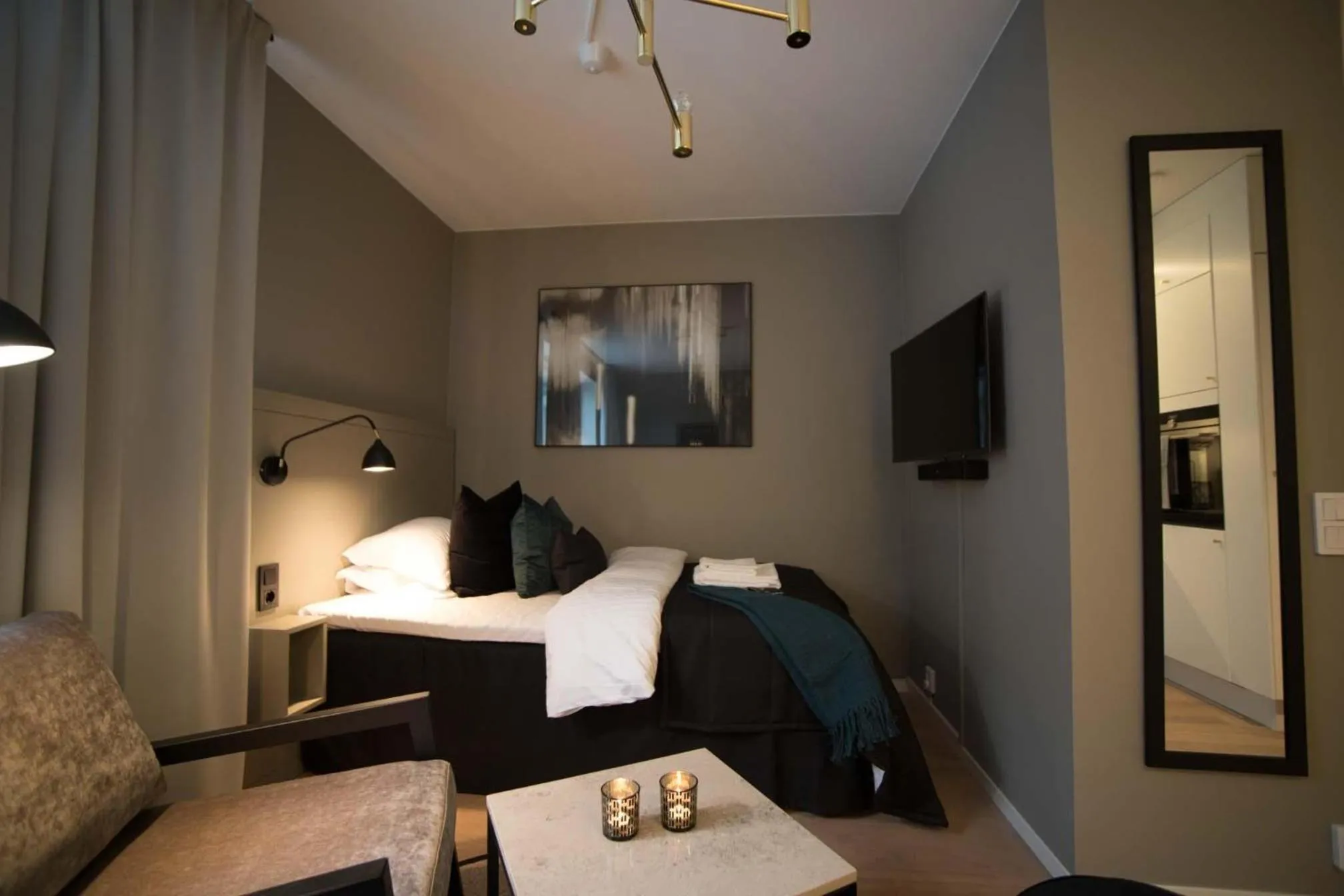 Photo of the whole room, Bed in Sky Hotel City Apartments