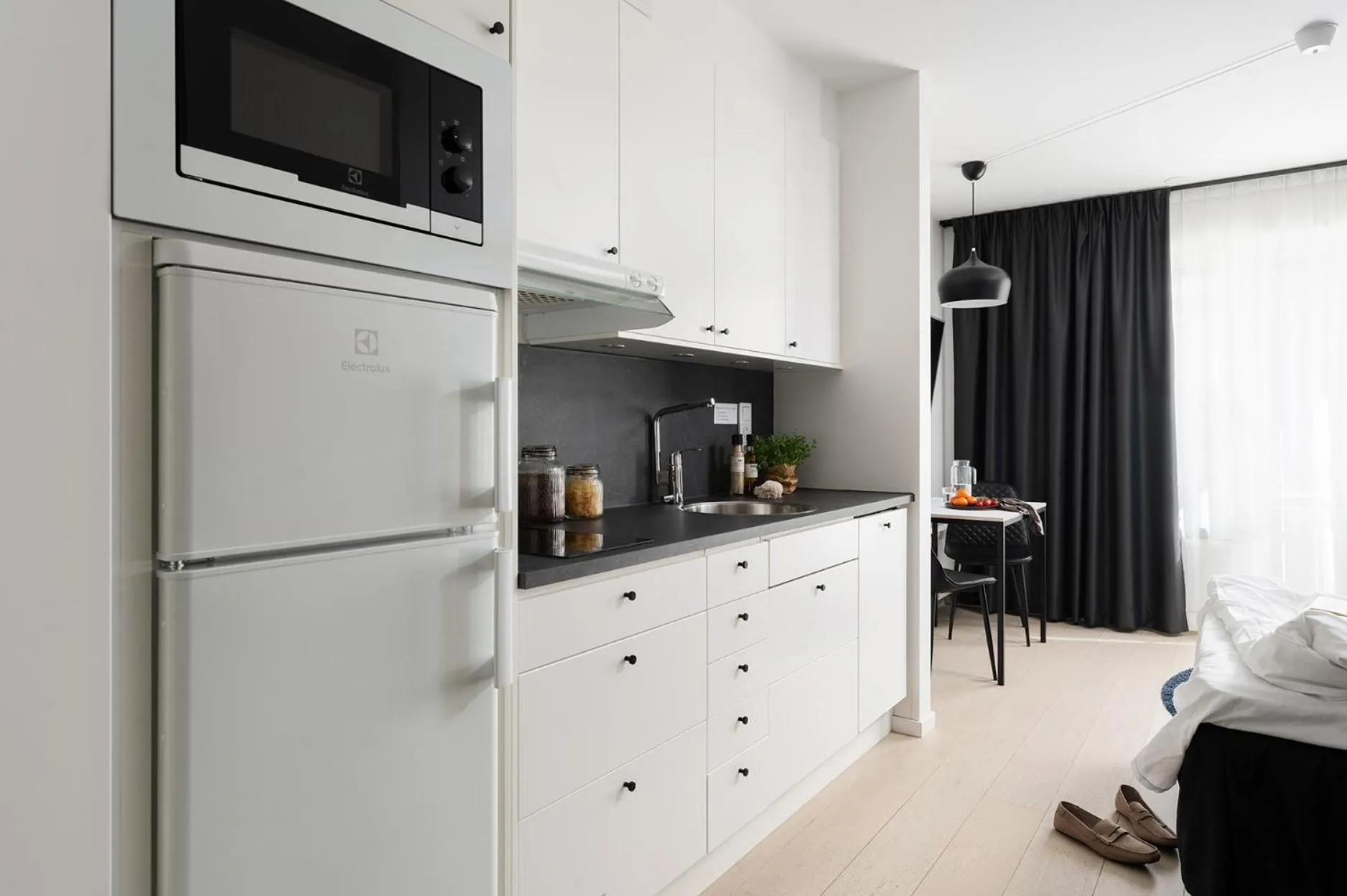 Kitchen or kitchenette in Sky Hotel City Apartments